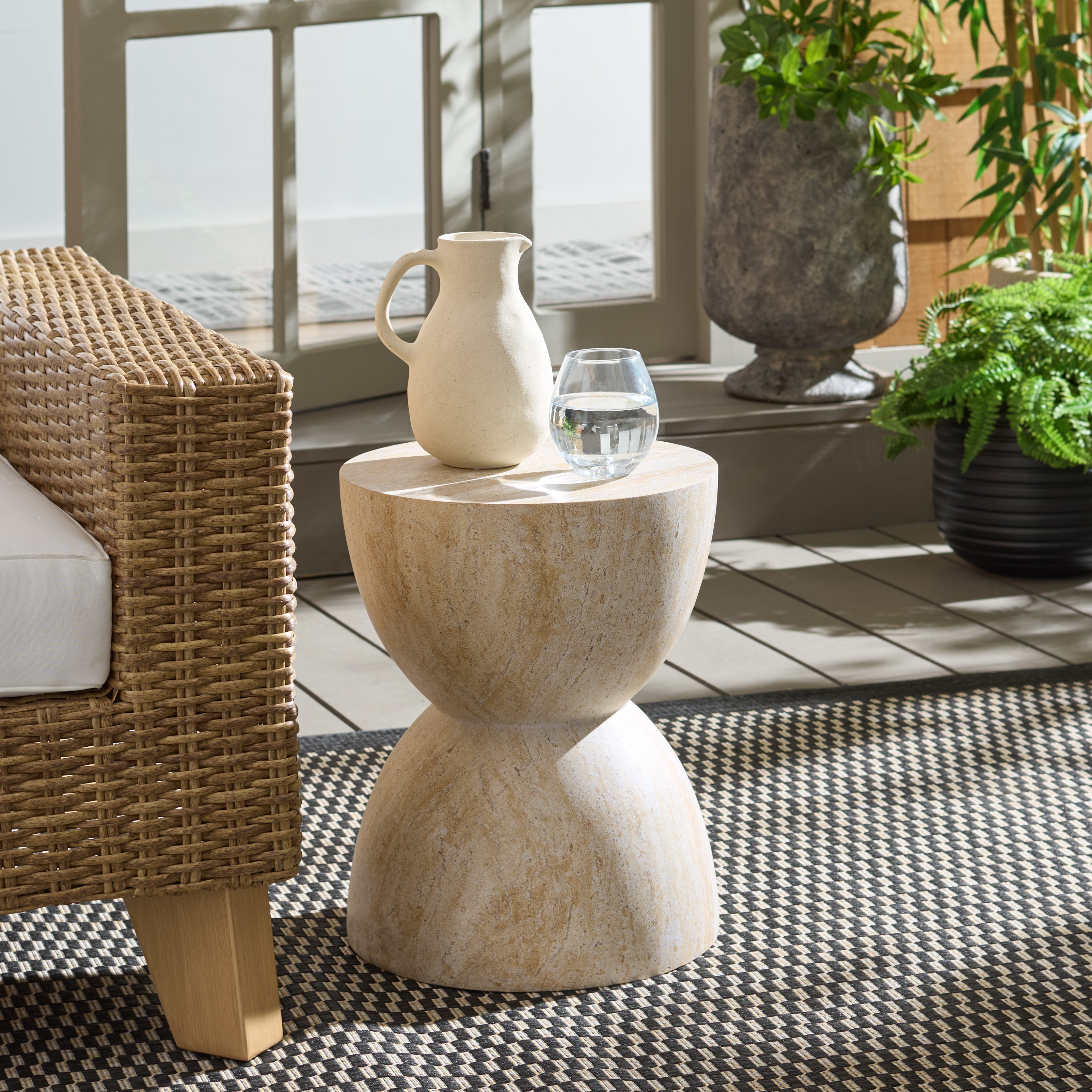 TRAVERTINE