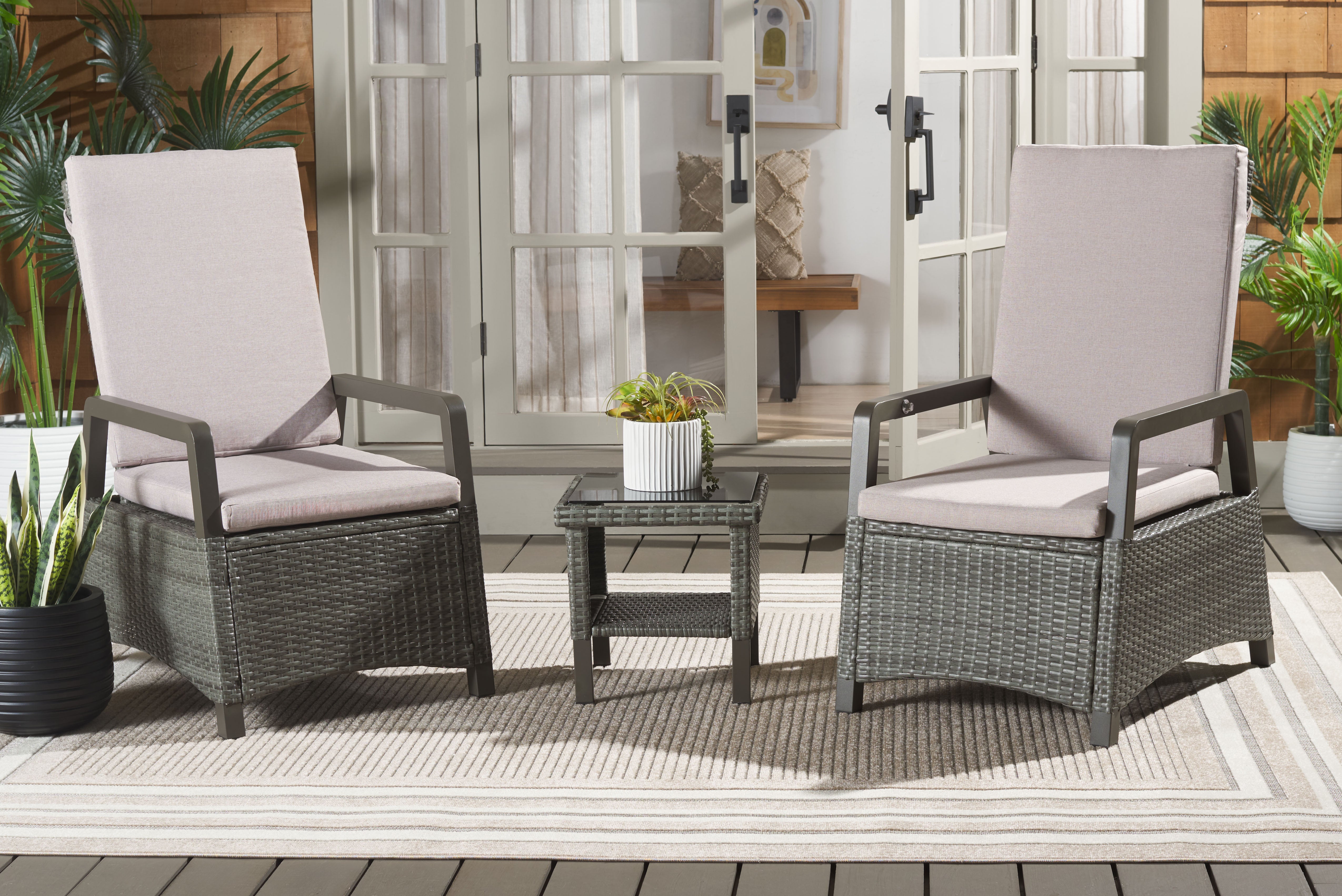 GREY BROWN / LIGHT GREY