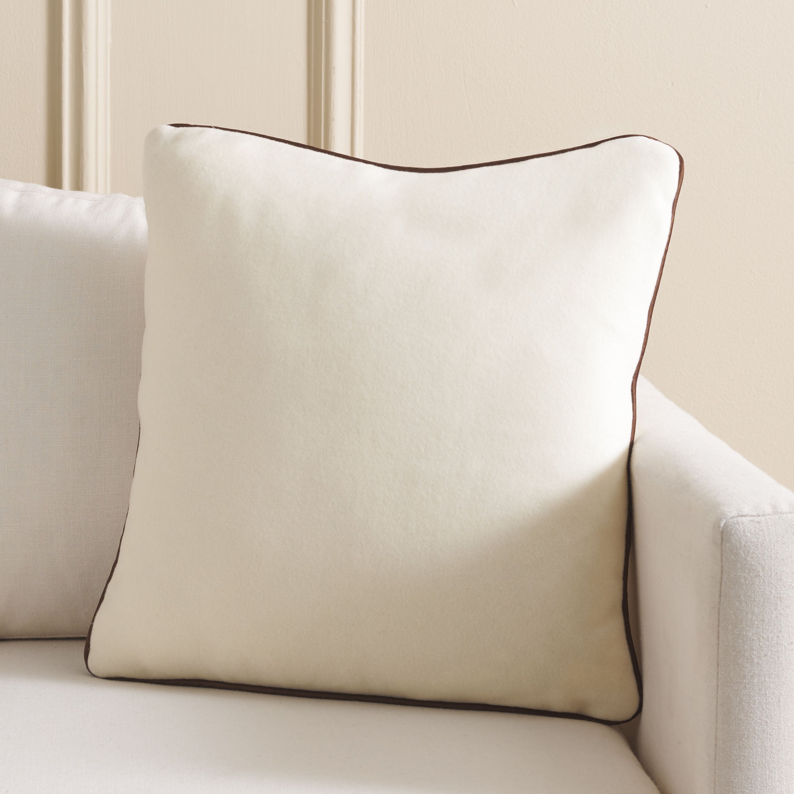 Safavieh Alaia Pillow