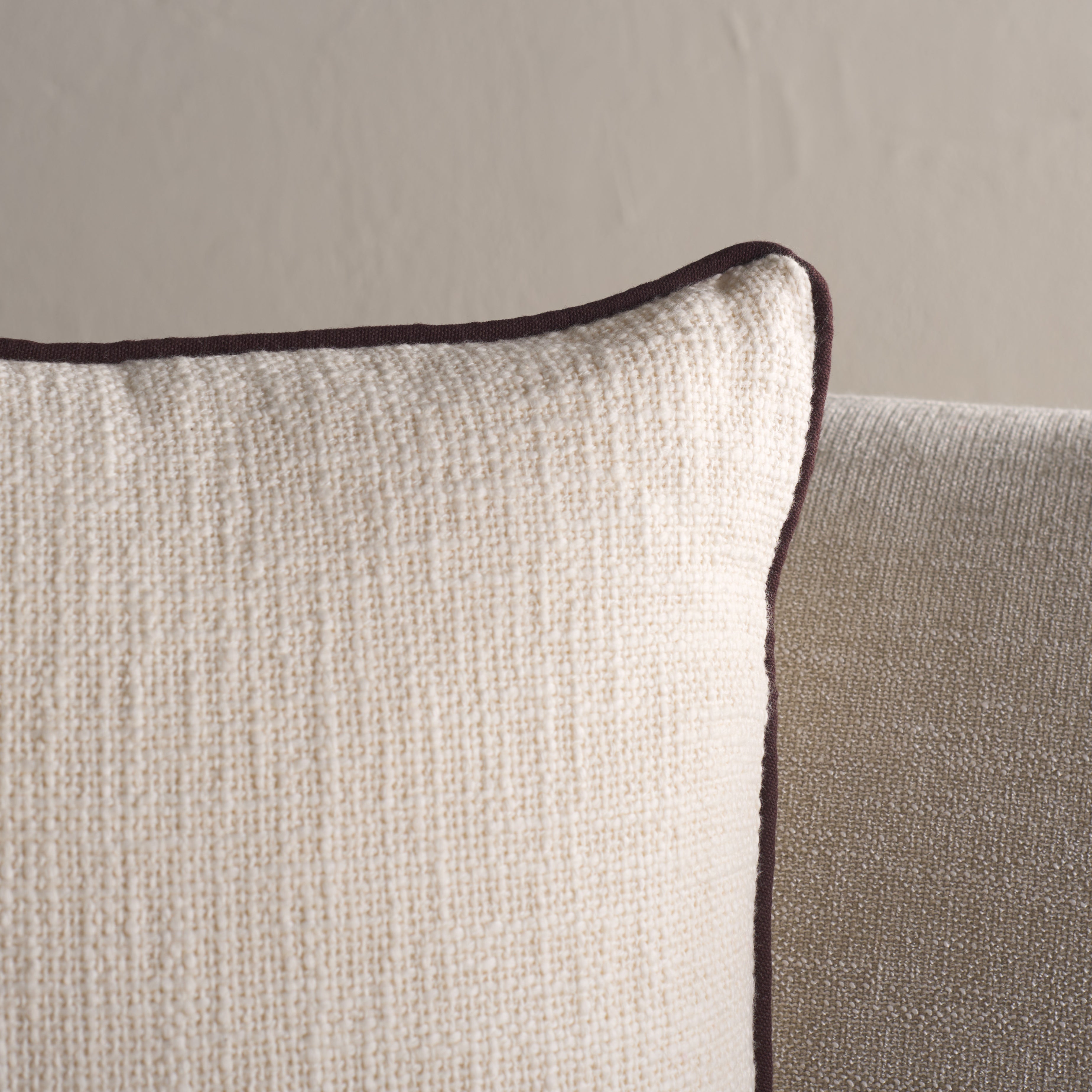 Ivory / Brown 1818