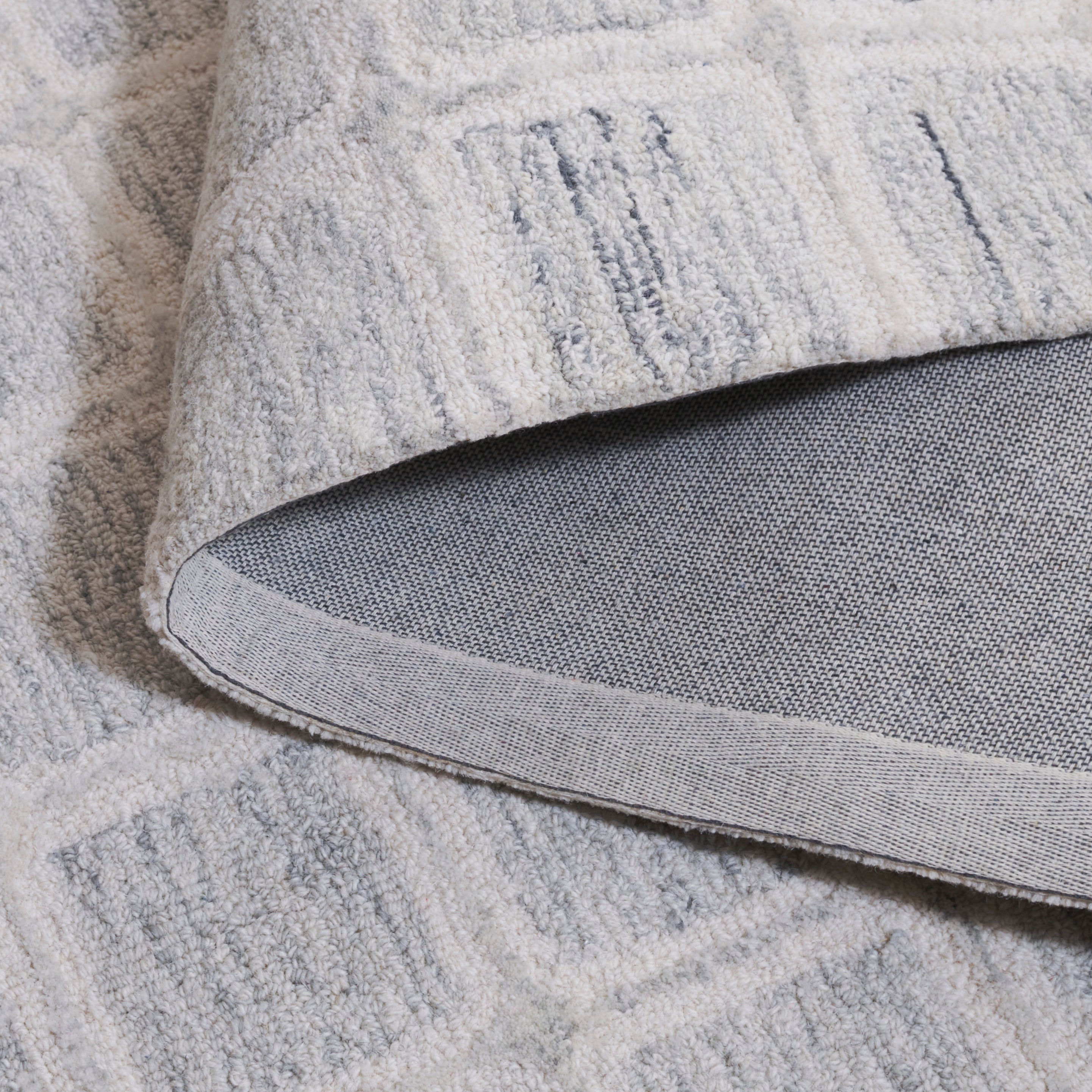 GREY / IVORY