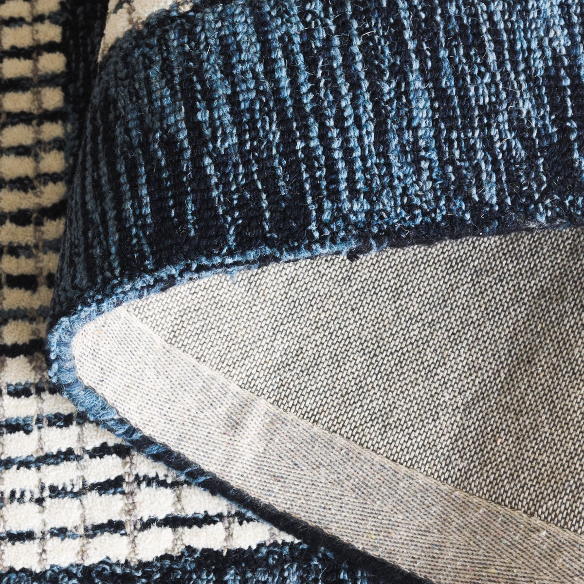 NAVY / IVORY