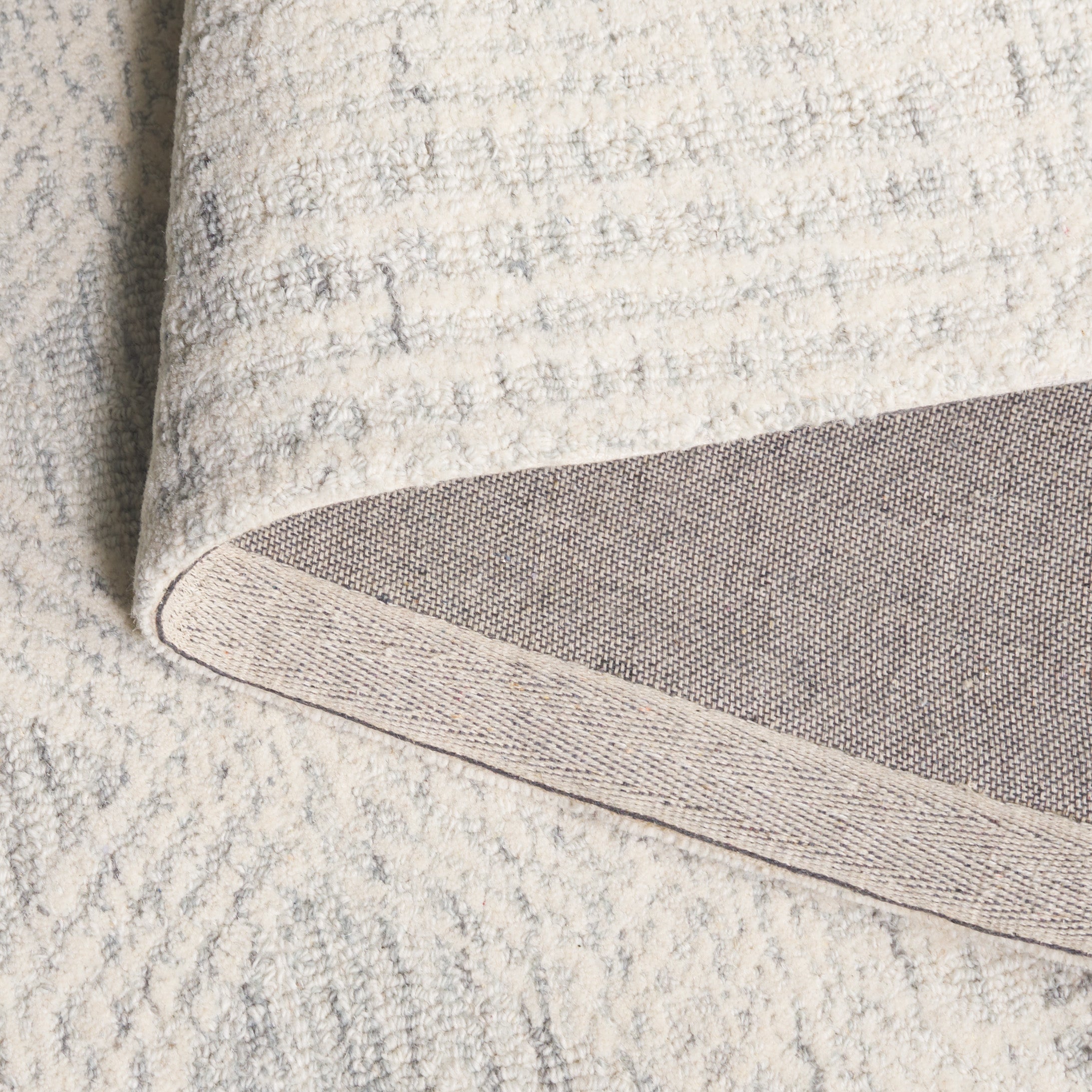 LIGHT GREY / IVORY