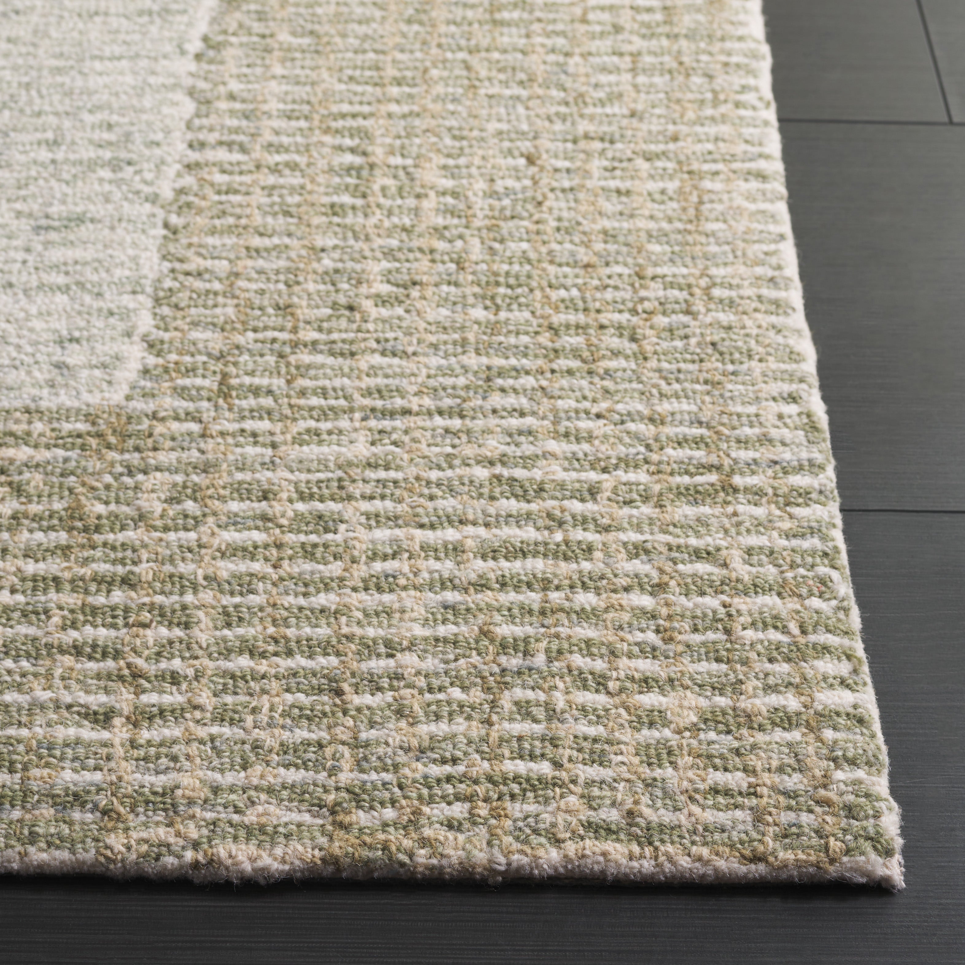 GREEN / IVORY