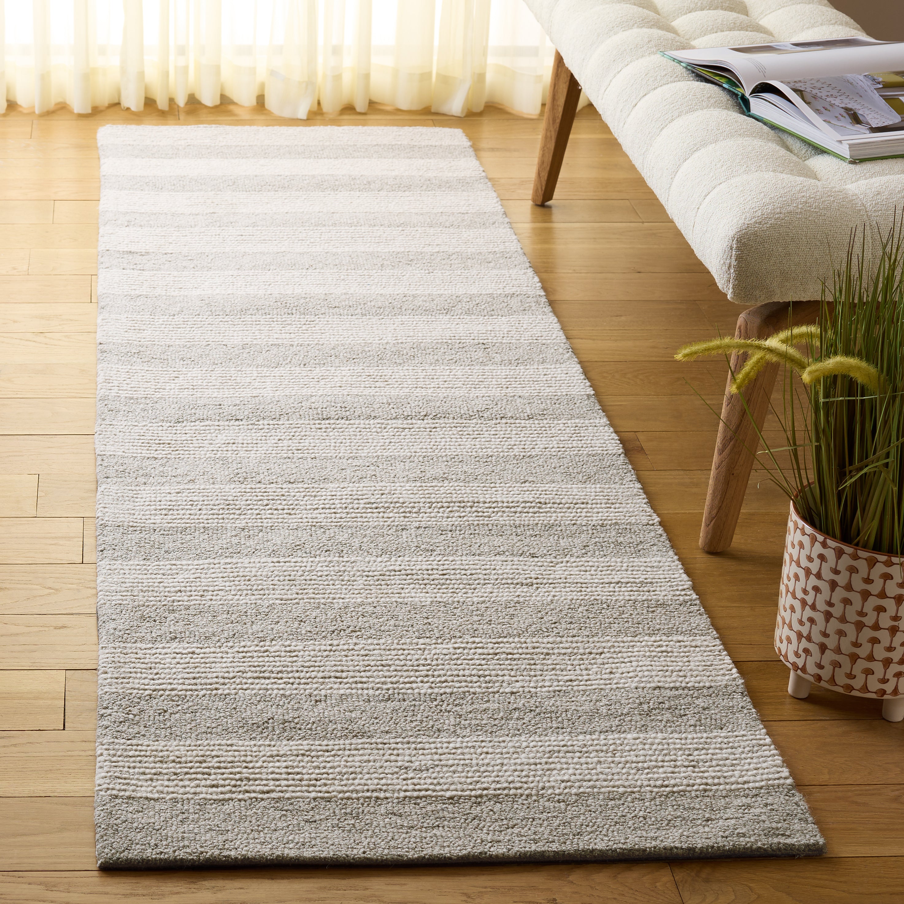 BEIGE / IVORY