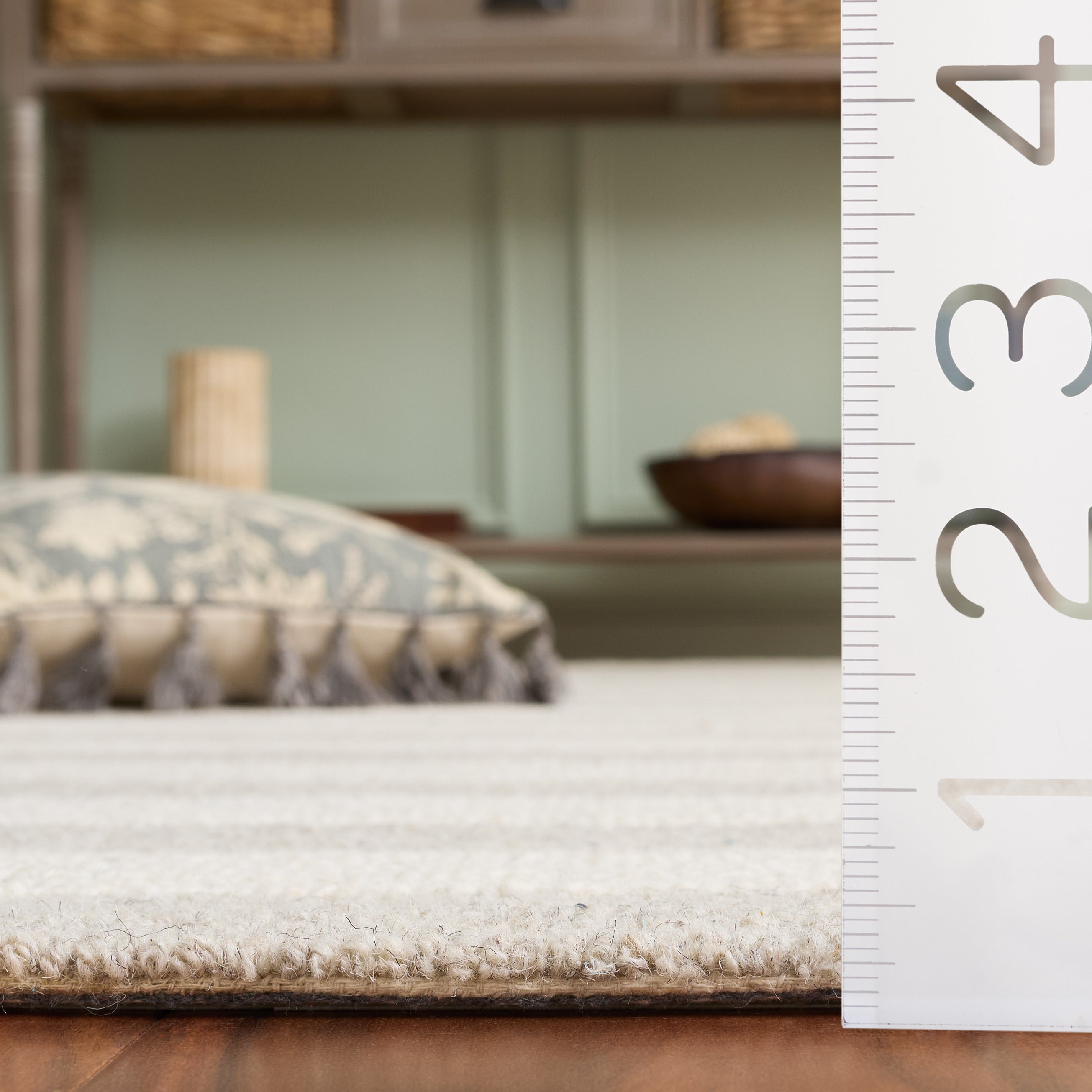 BEIGE / IVORY