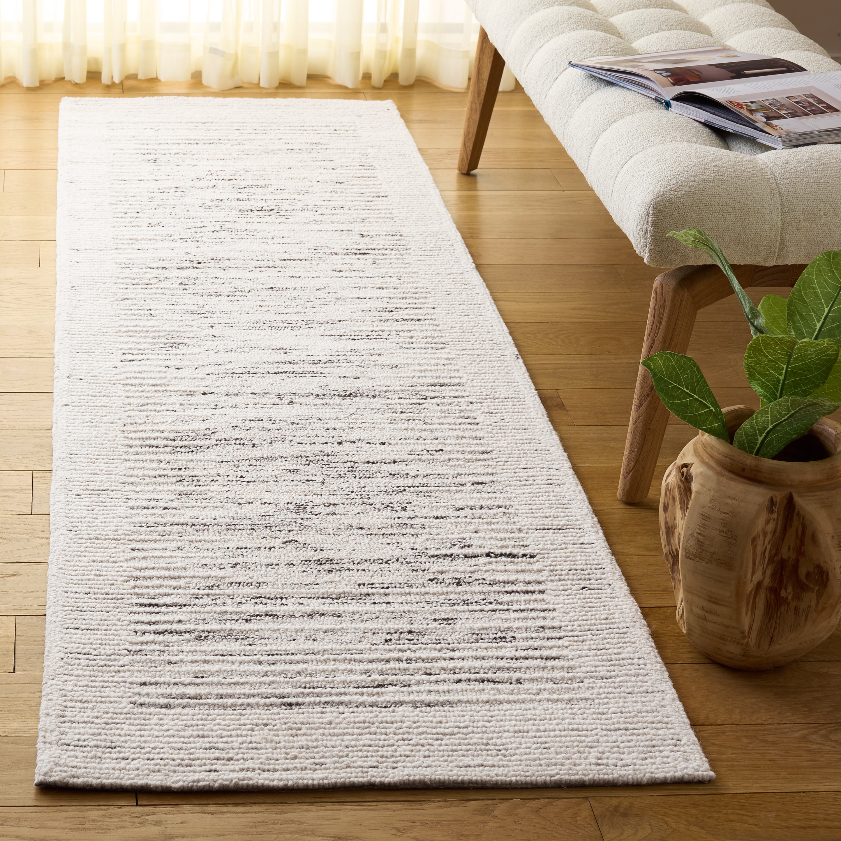 NATURAL / IVORY