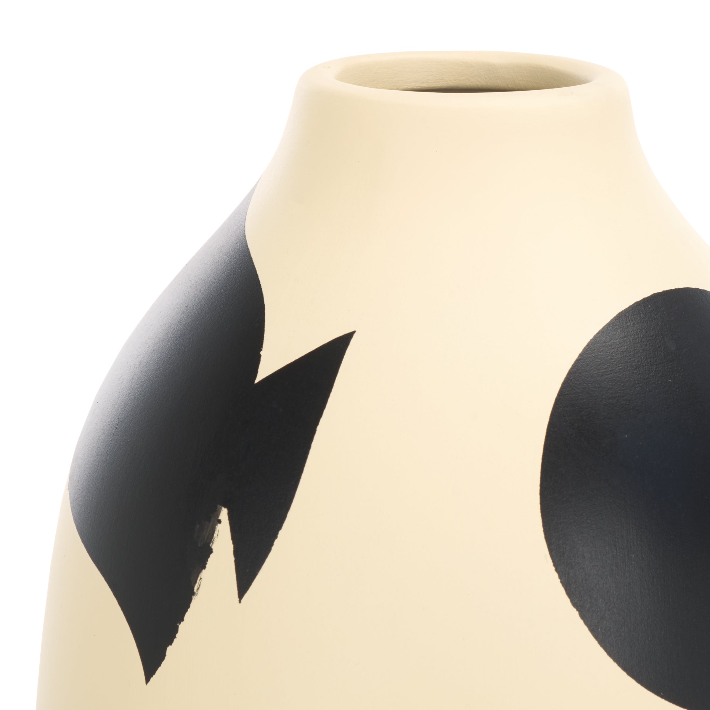 CREAM / BLACK