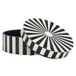 BLACK / IVORY