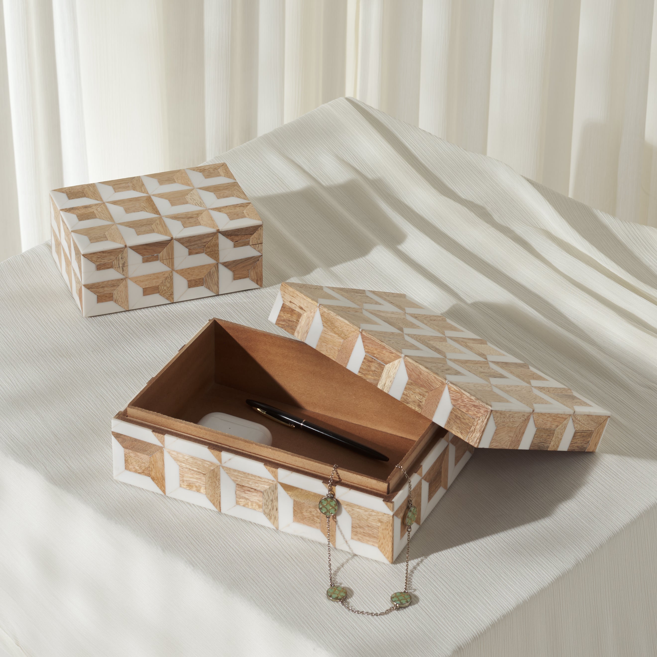 ANTIQUE IVORY / NATURAL BROWN