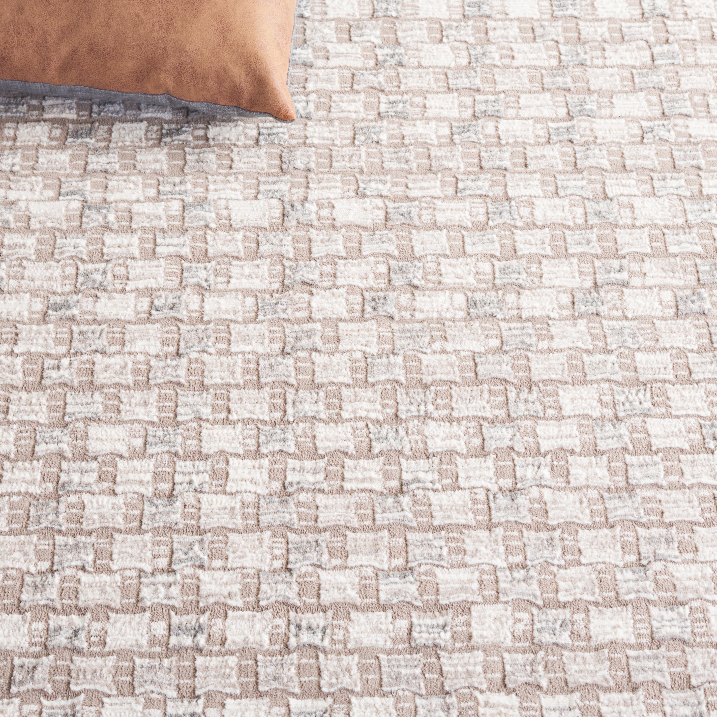 REVIVE 118 – IVORY / TAUPE