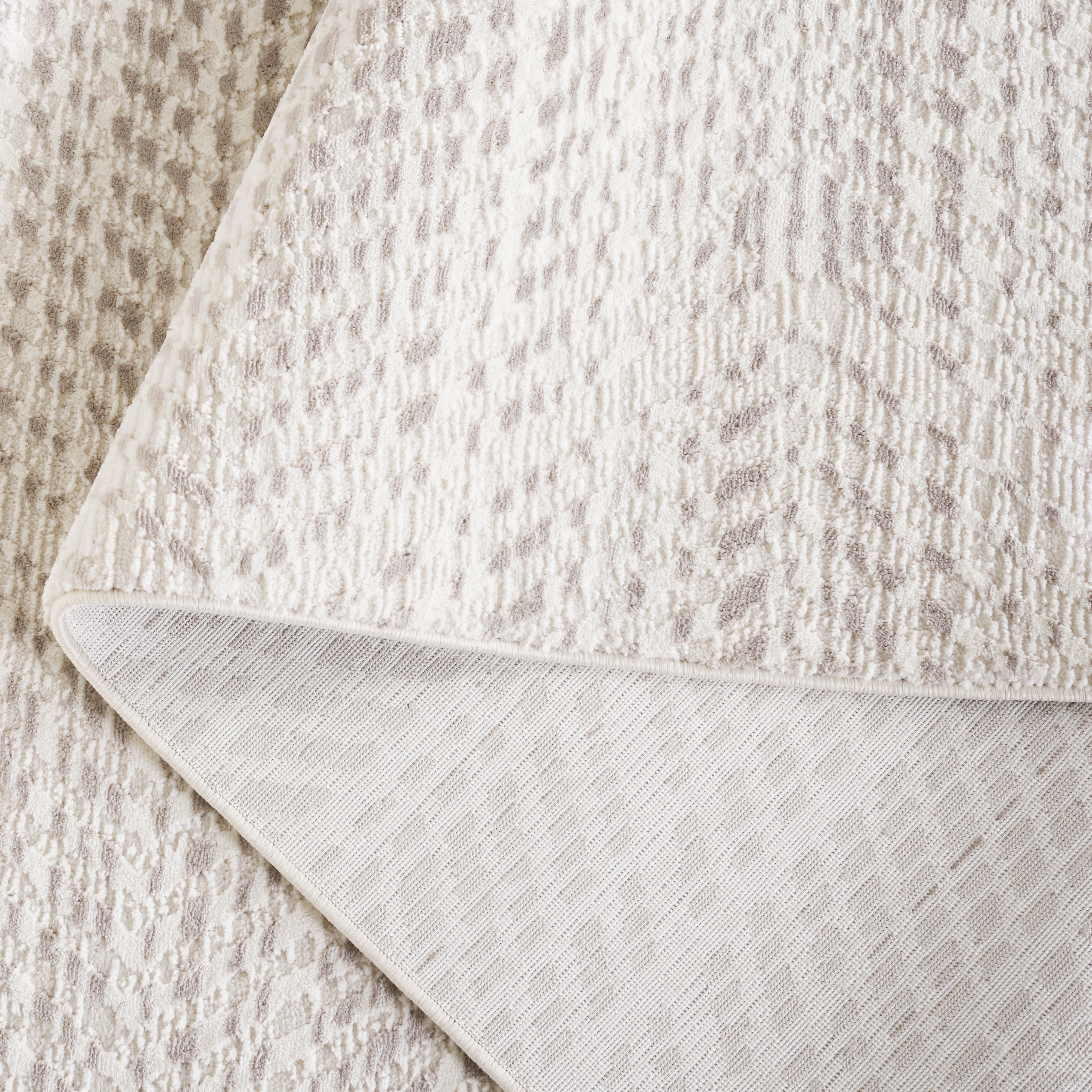 REVIVE 120 – IVORY / GREY