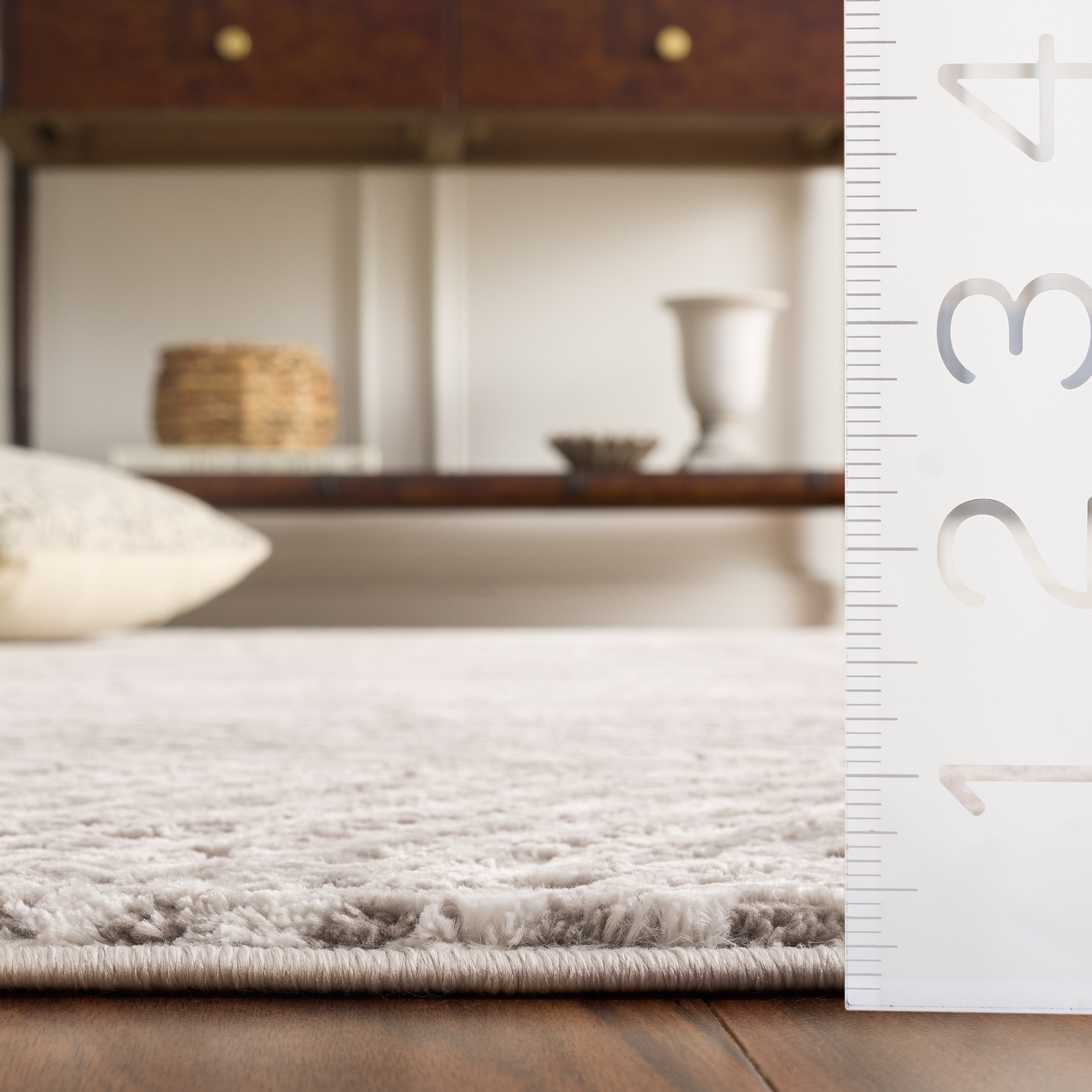 REVIVE 120 – TAUPE / IVORY