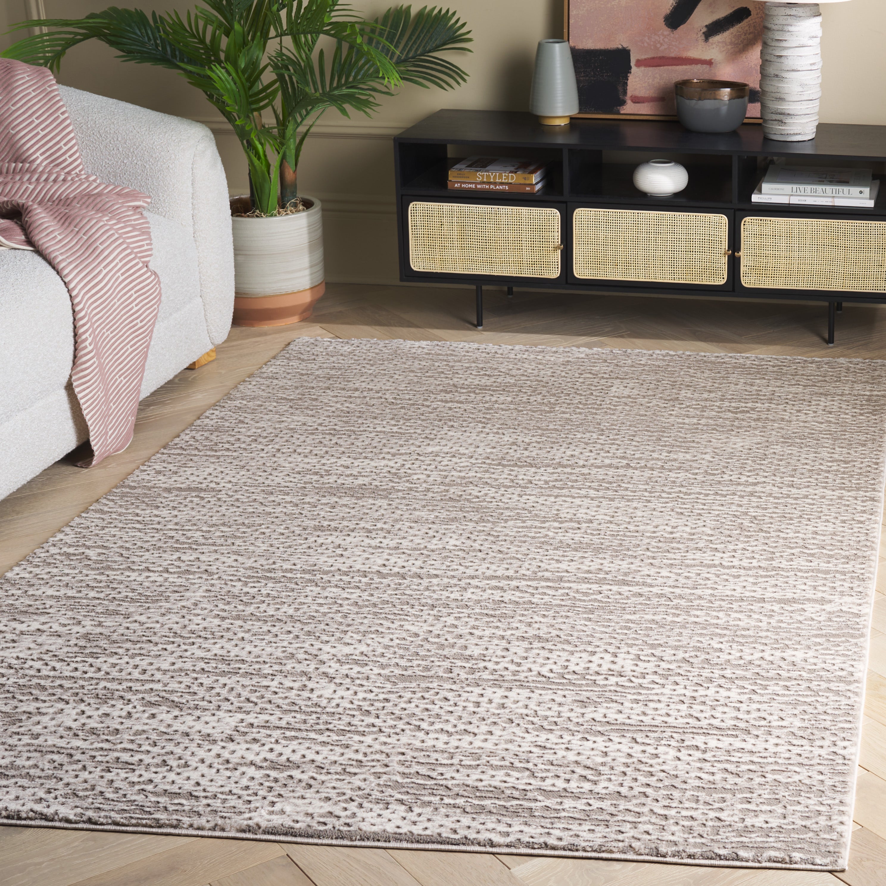 REVIVE 124 – TAUPE / IVORY