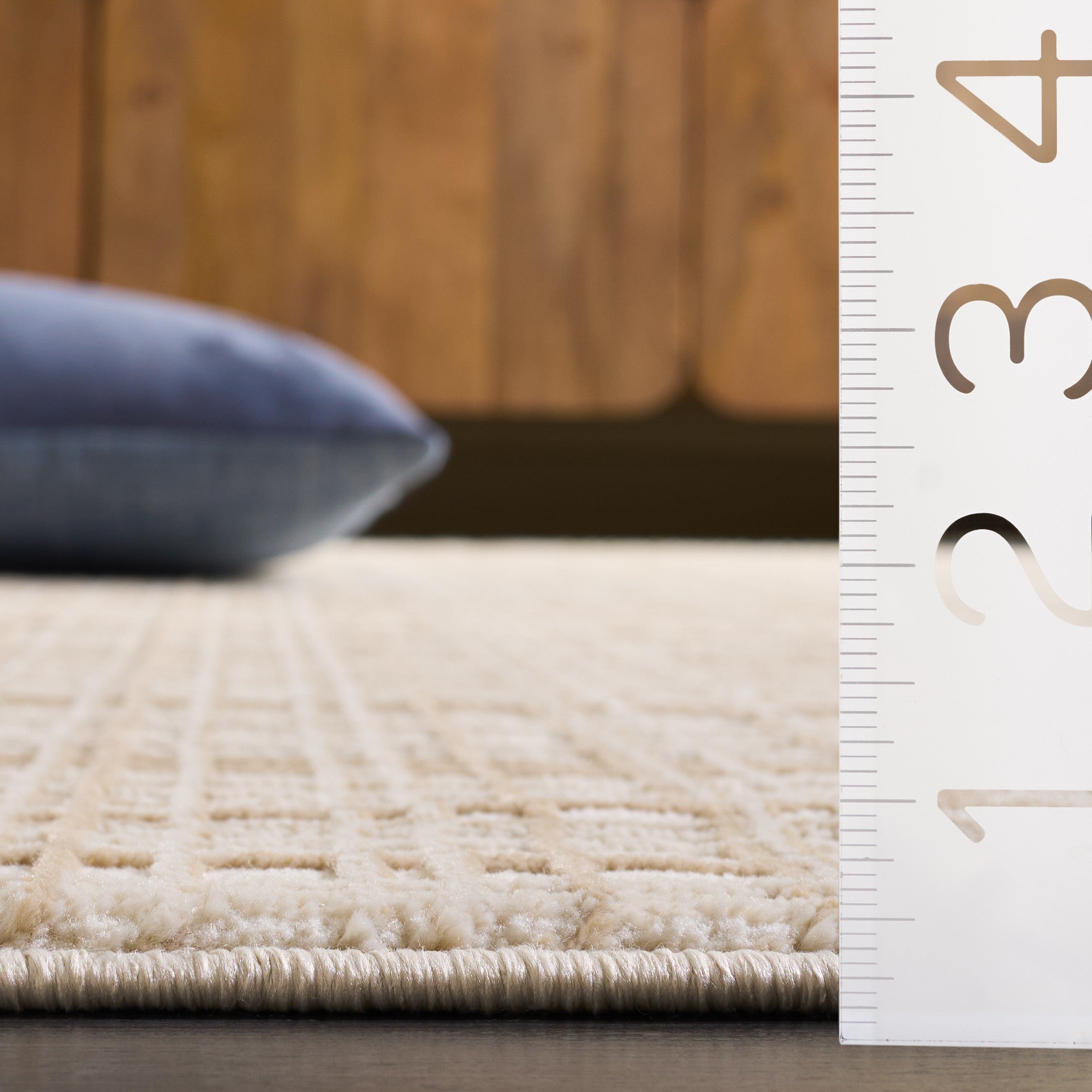 REVIVE 130 – IVORY / BEIGE