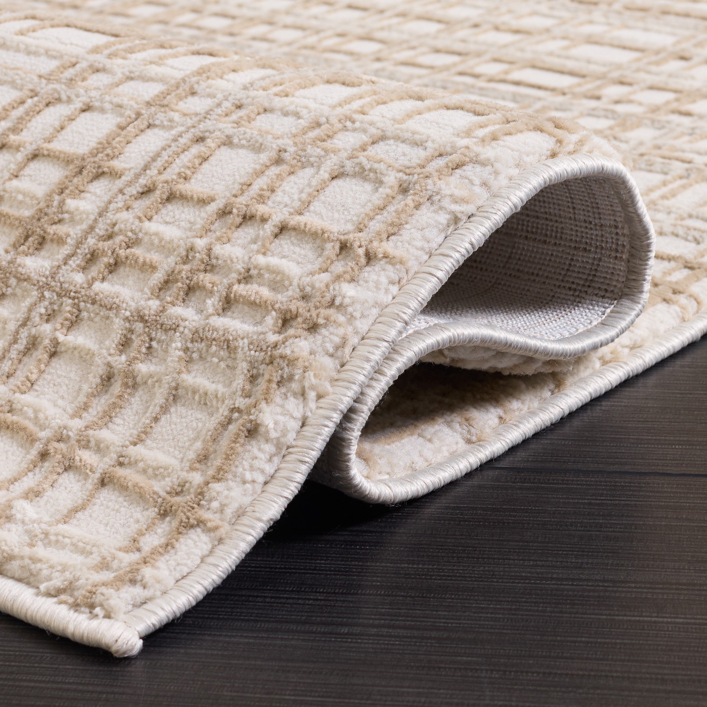 REVIVE 130 – IVORY / BEIGE