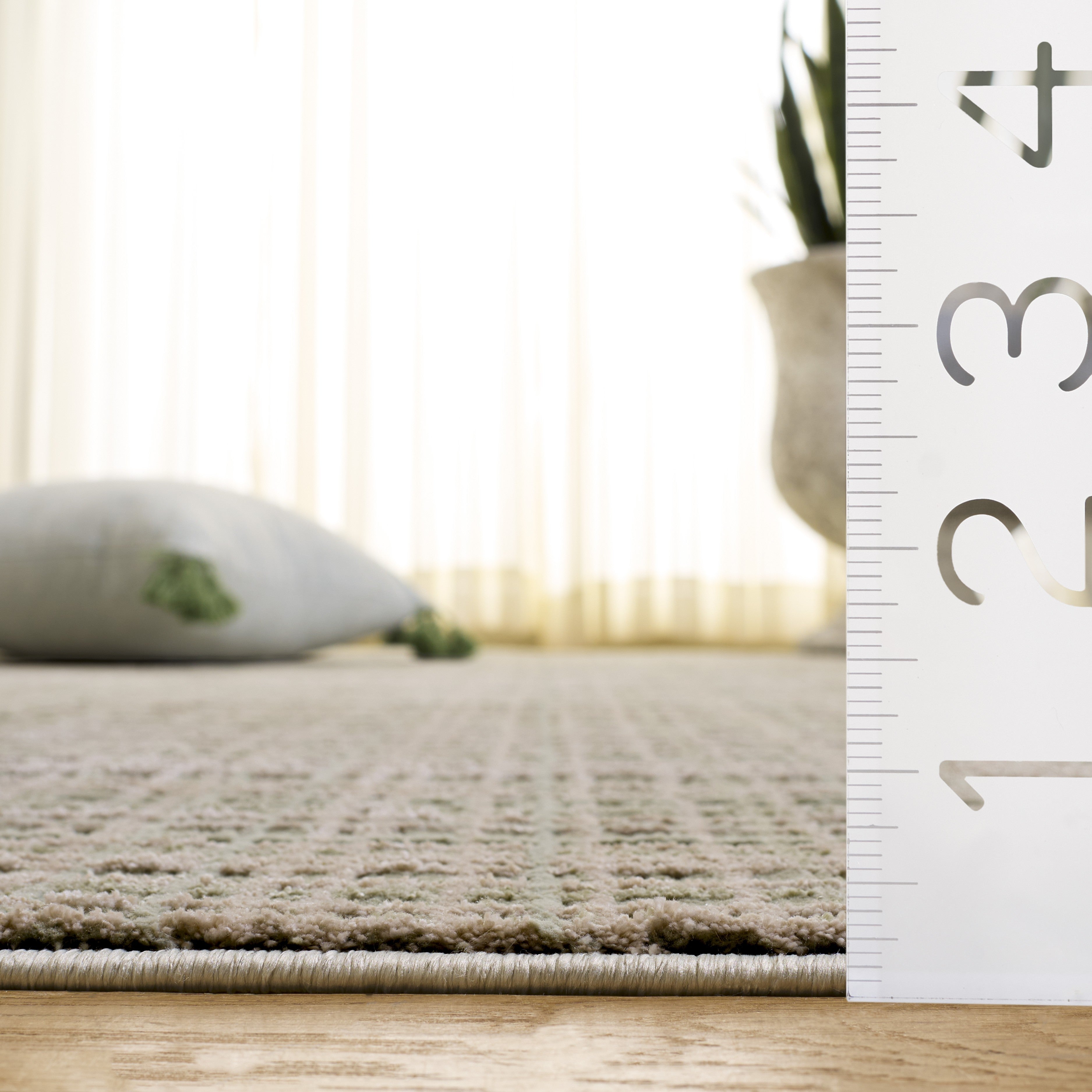 REVIVE 130 – GREEN / BEIGE IVORY