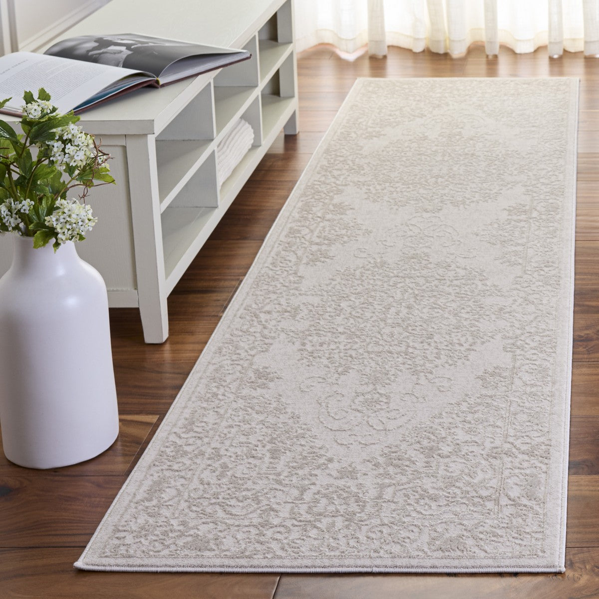 IVORY / WHITE