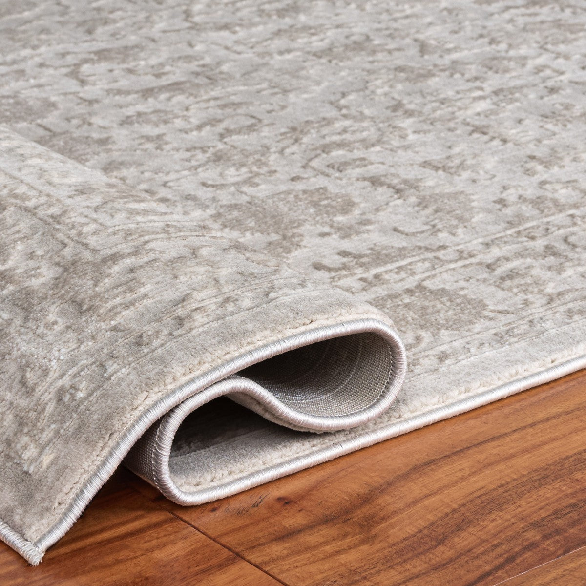BEIGE / IVORY
