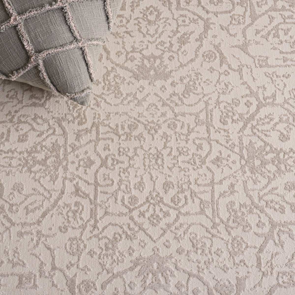 IVORY / WHITE