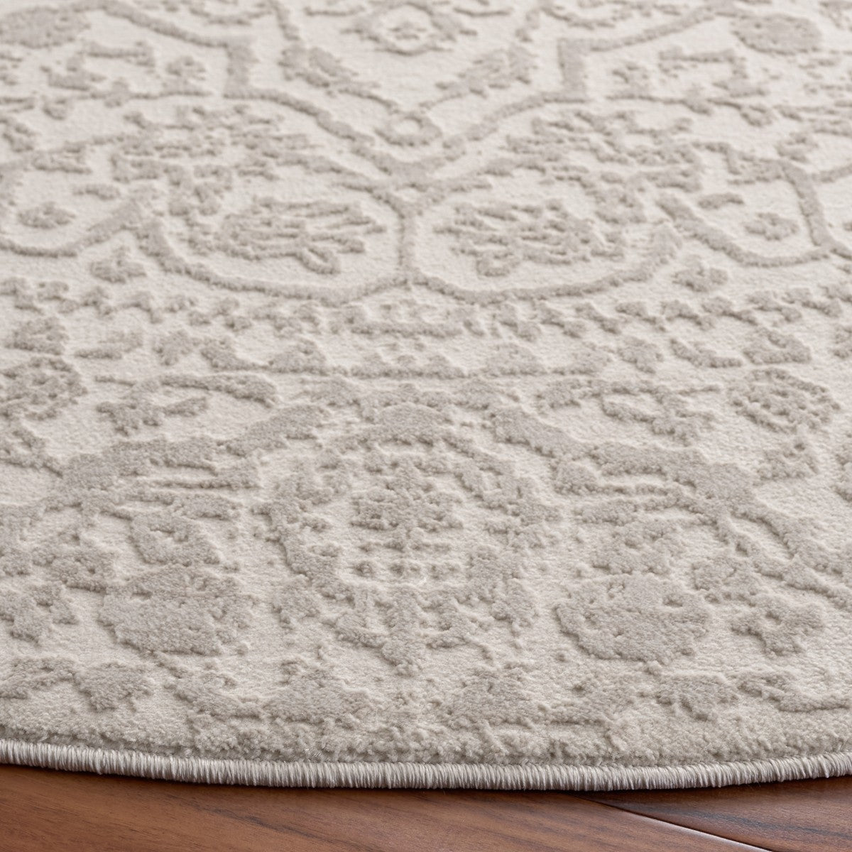 IVORY / WHITE
