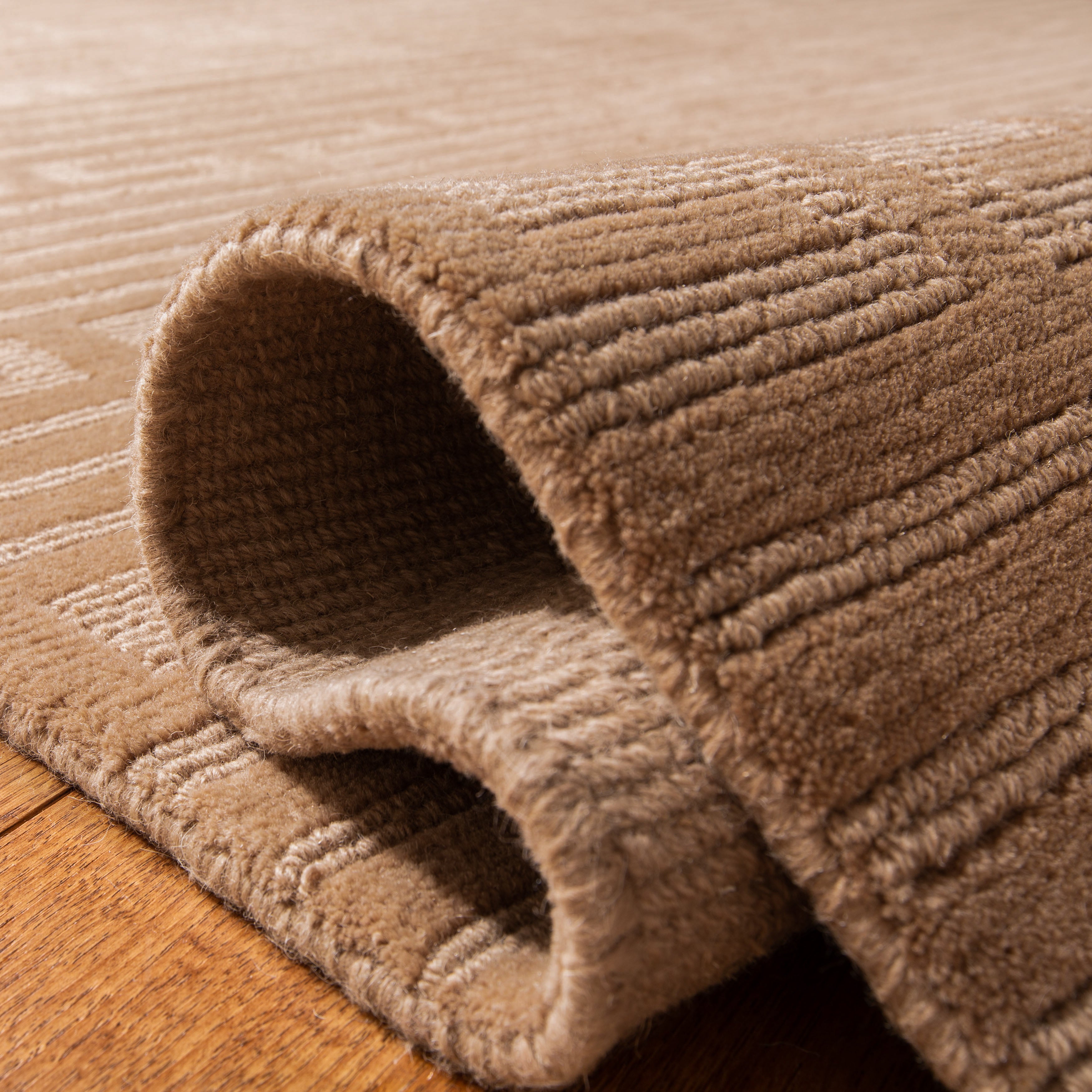 NEW CAMEL / TONAL