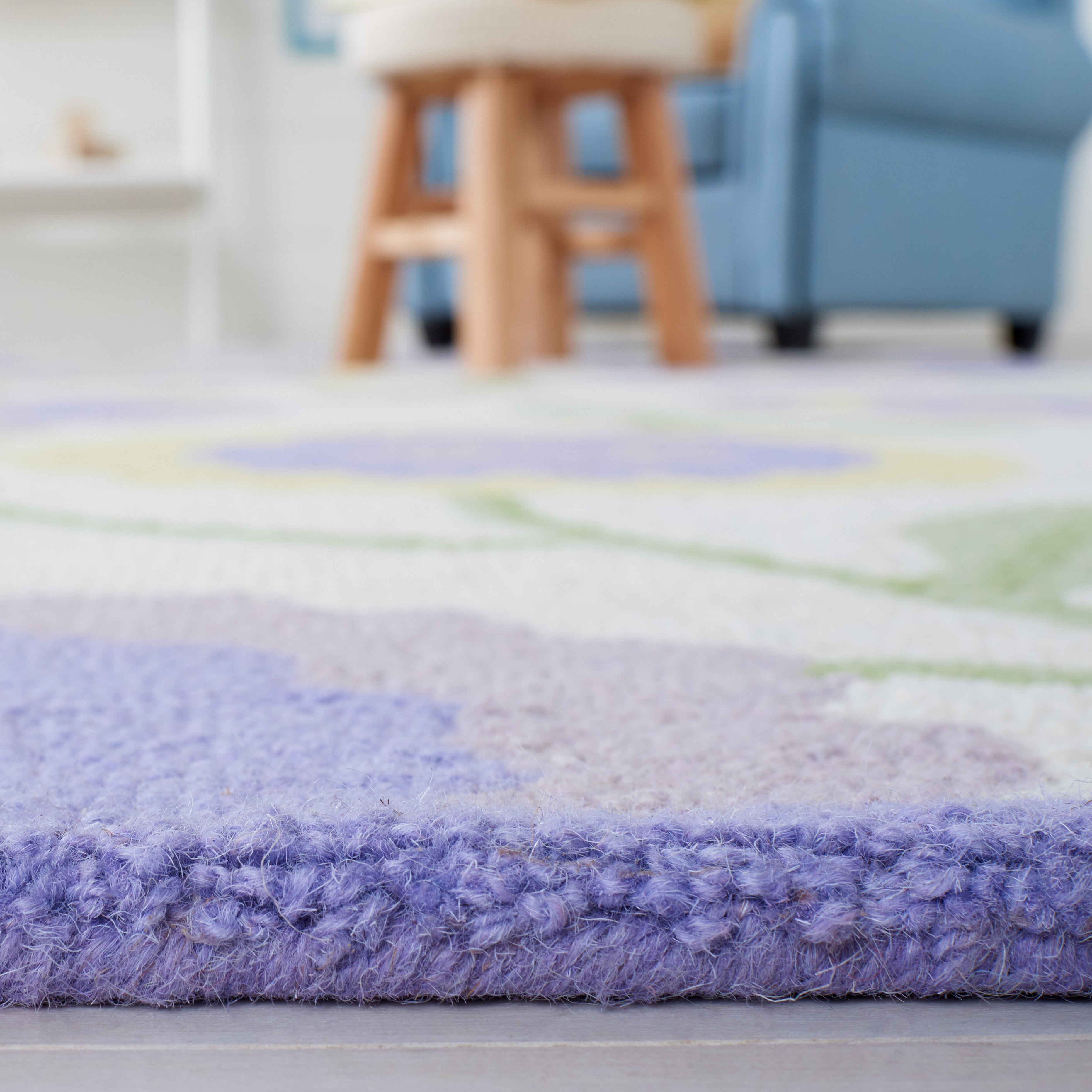 LAVENDER / IVORY