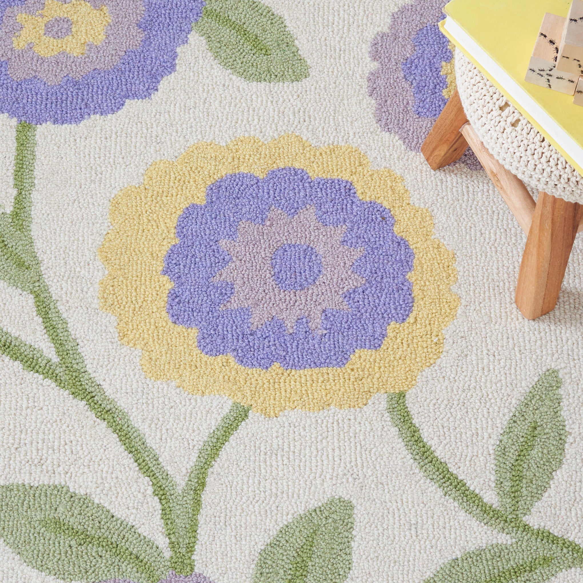 LAVENDER / IVORY
