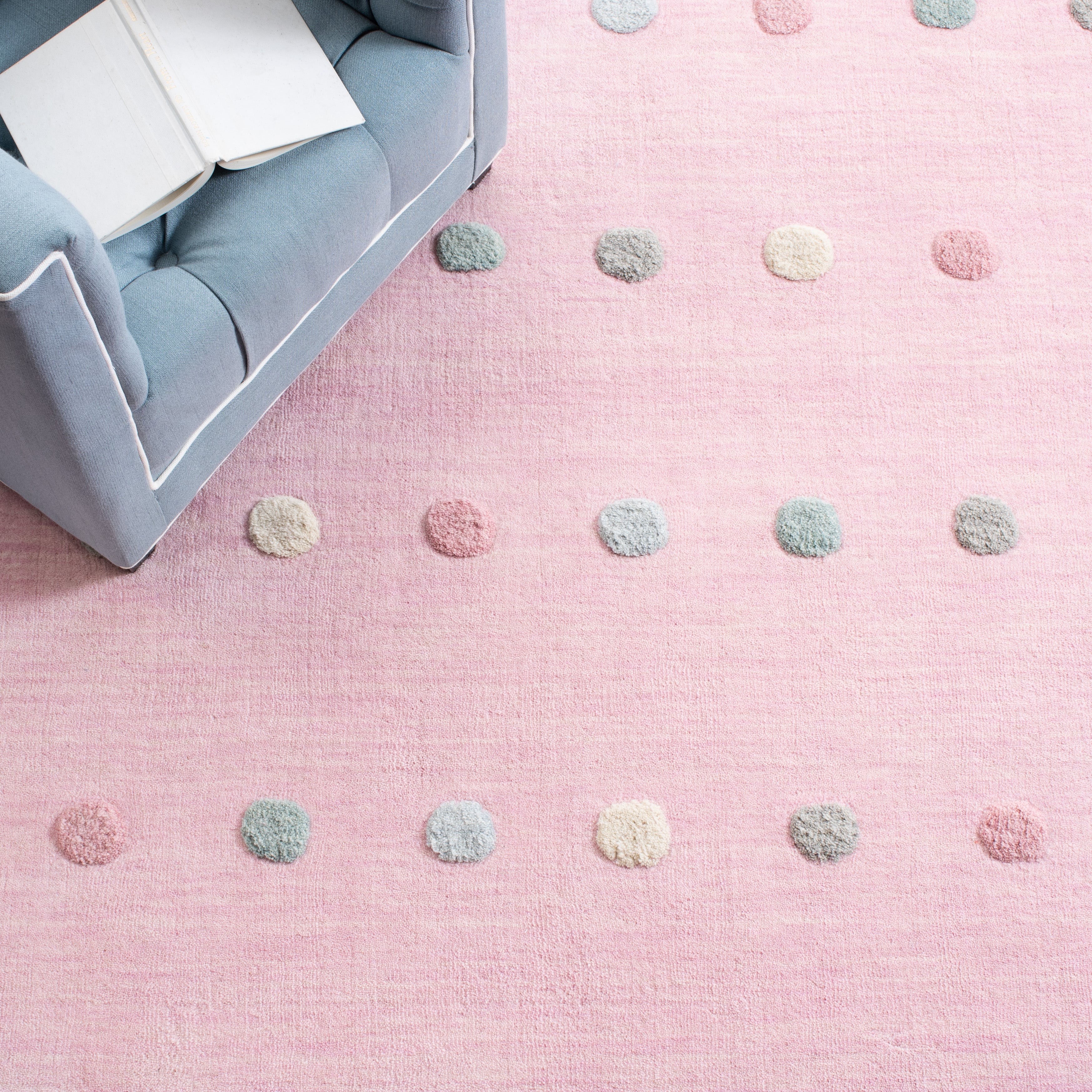 LIGHT PINK