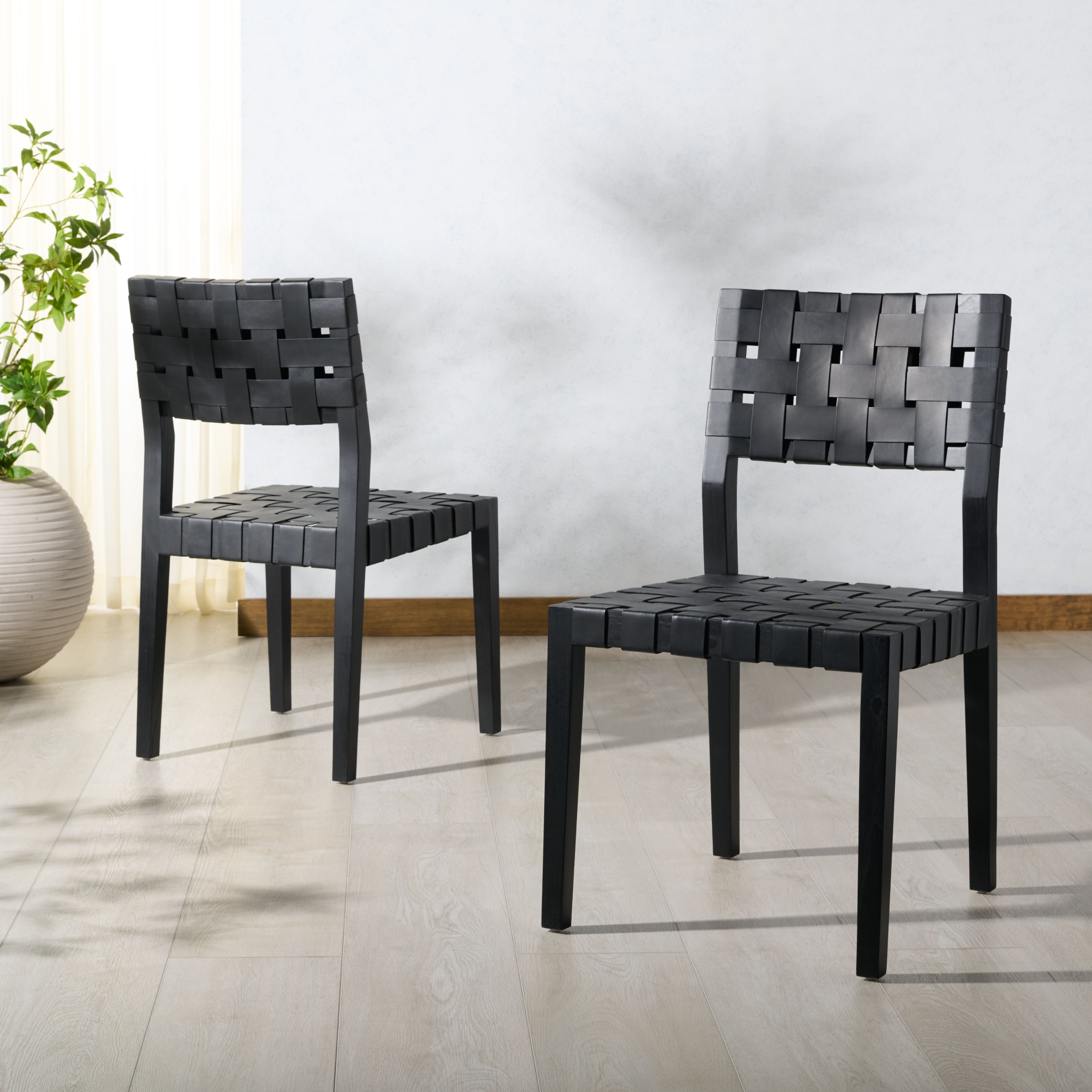 BLACK / BLACK