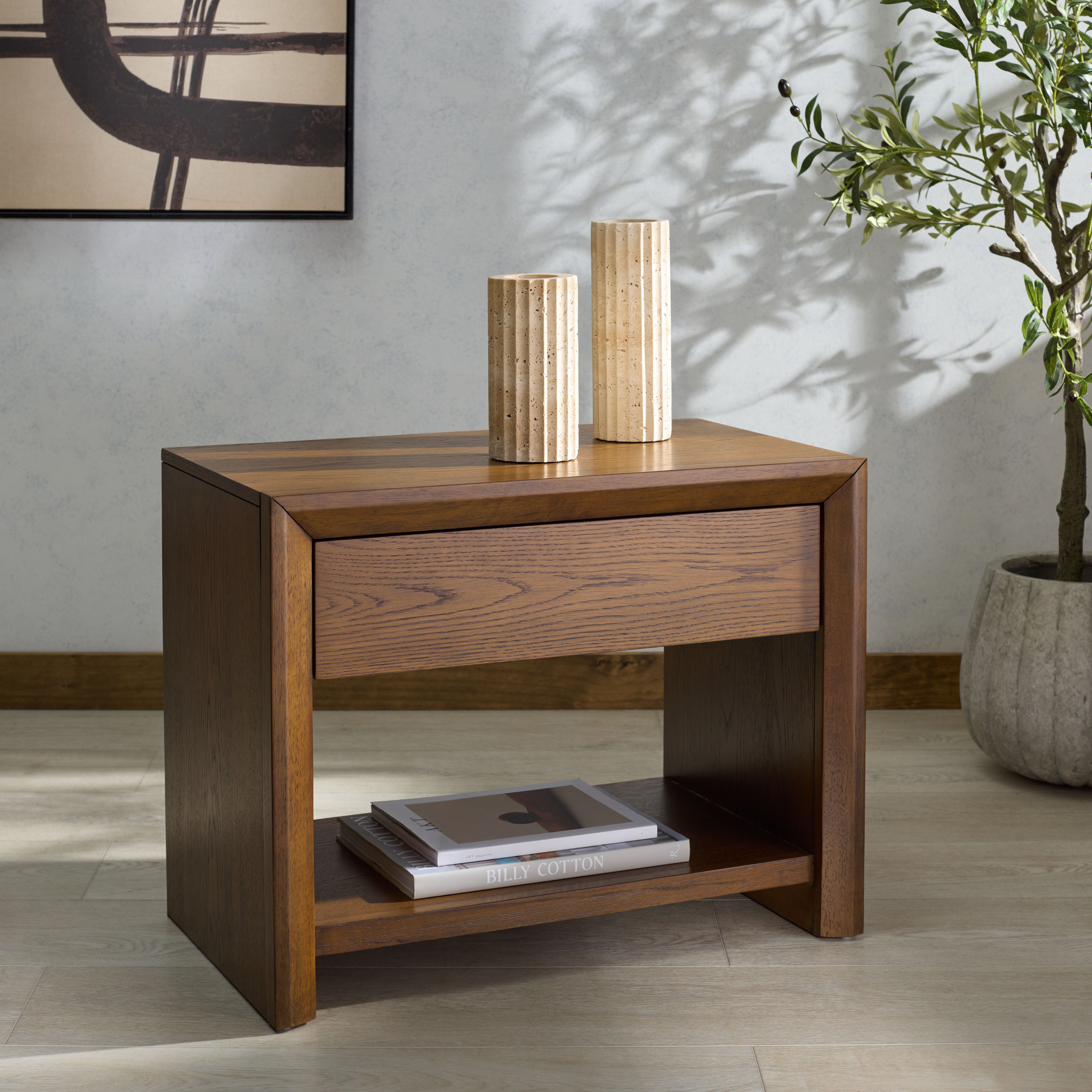 MEDIUM OAK