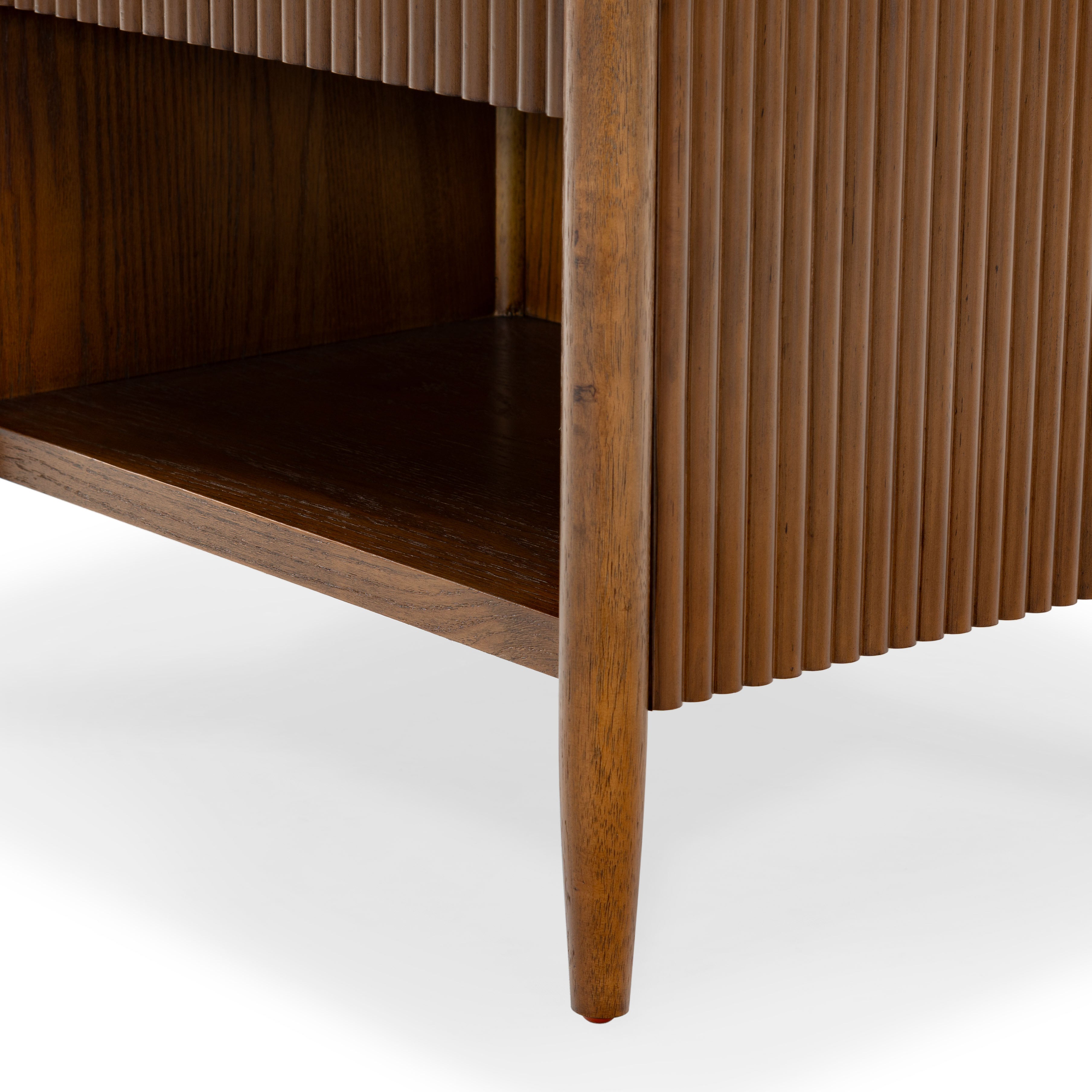 MEDIUM OAK