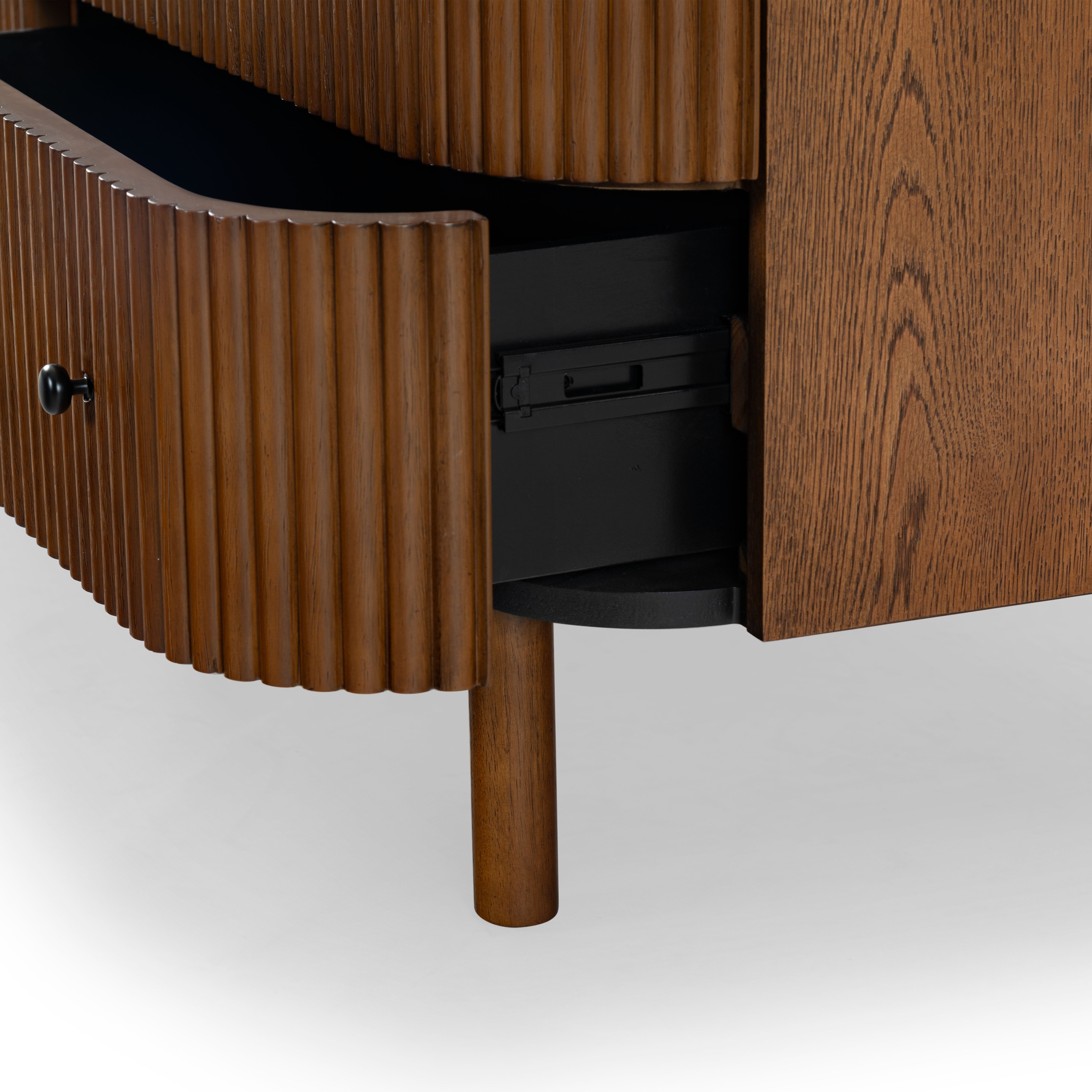Medium Oak / Black