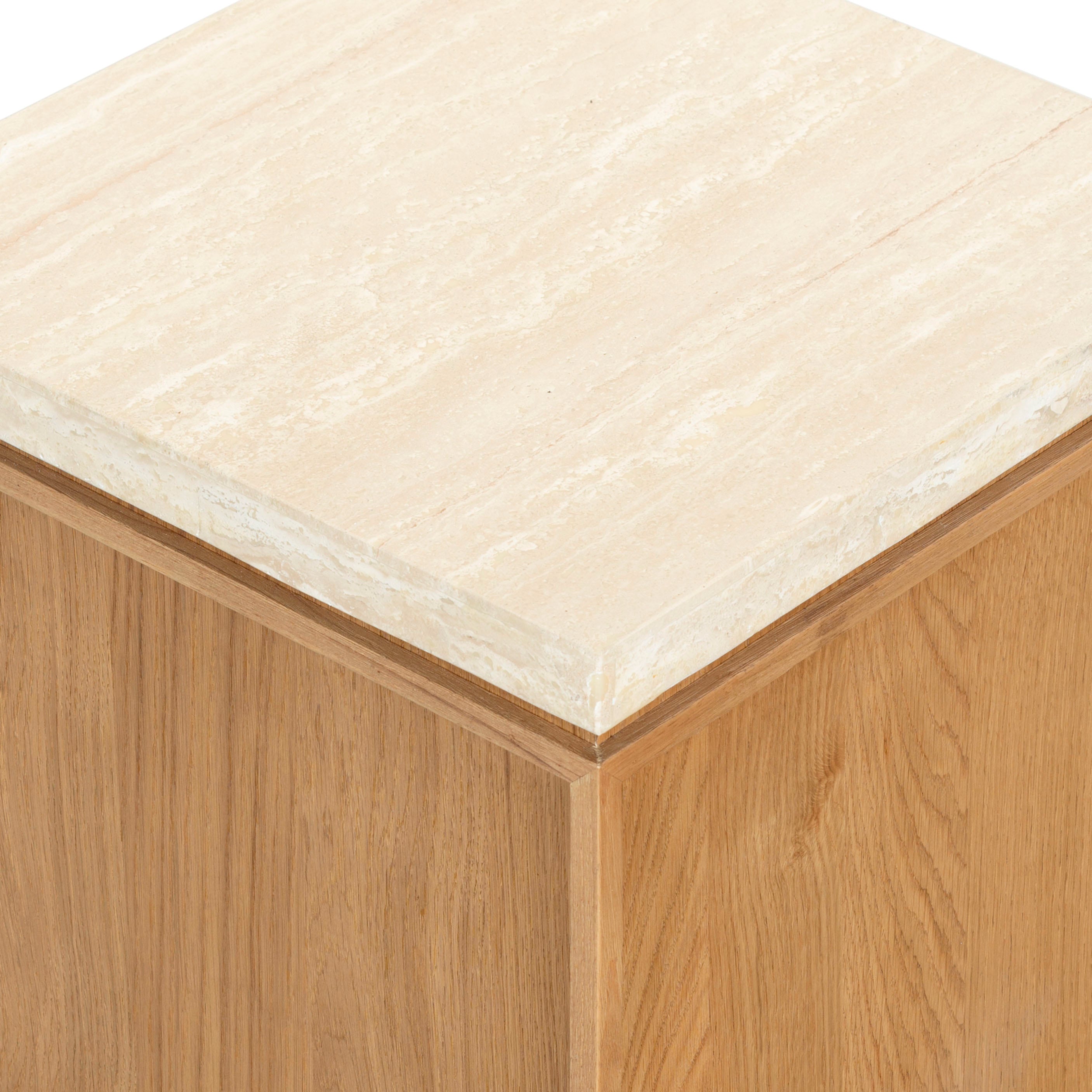 BROWN OAK / TRAVERTINE