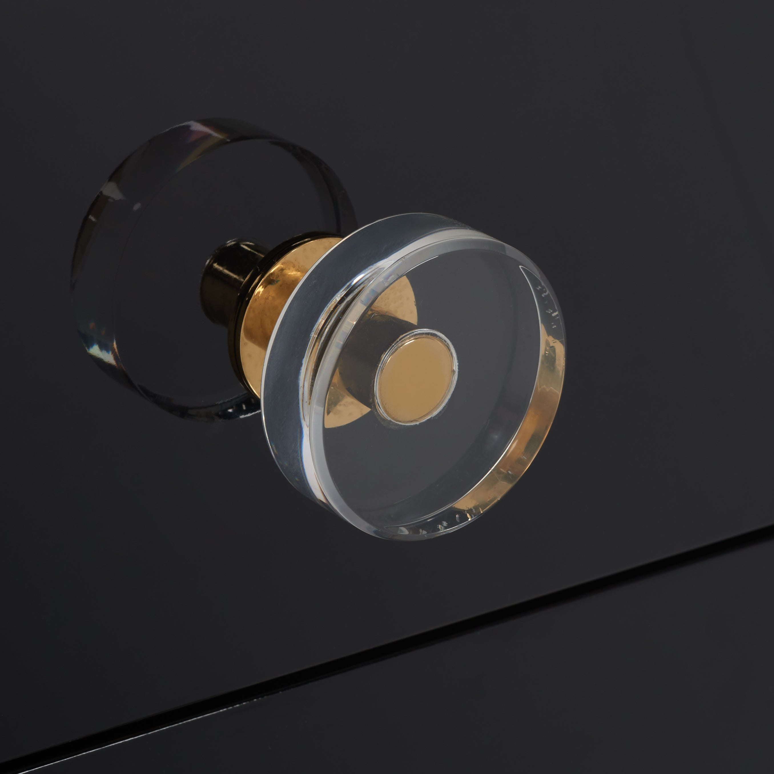 Black / Brass