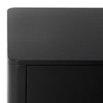 BLACK / BLACK
