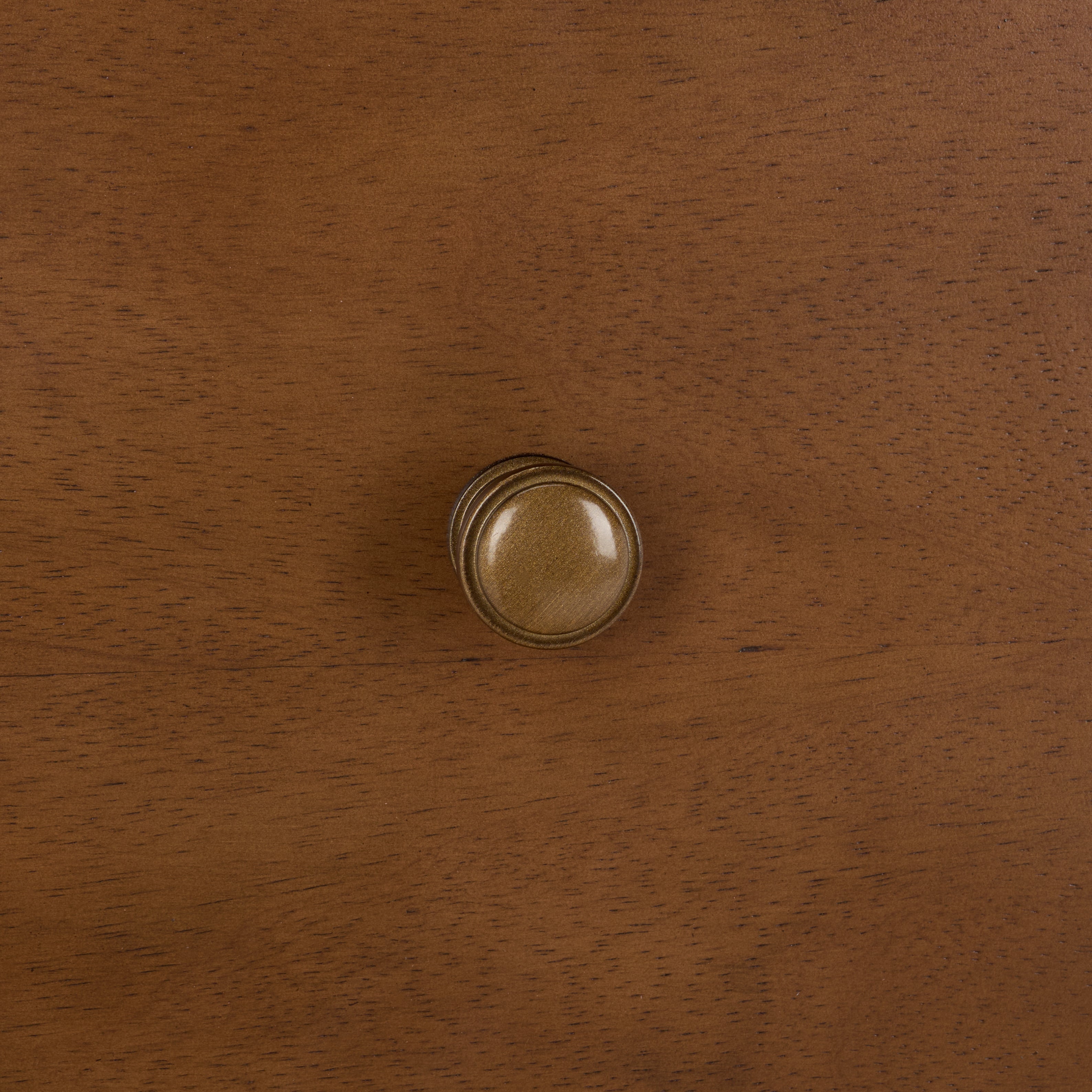 WALNUT / BRASS