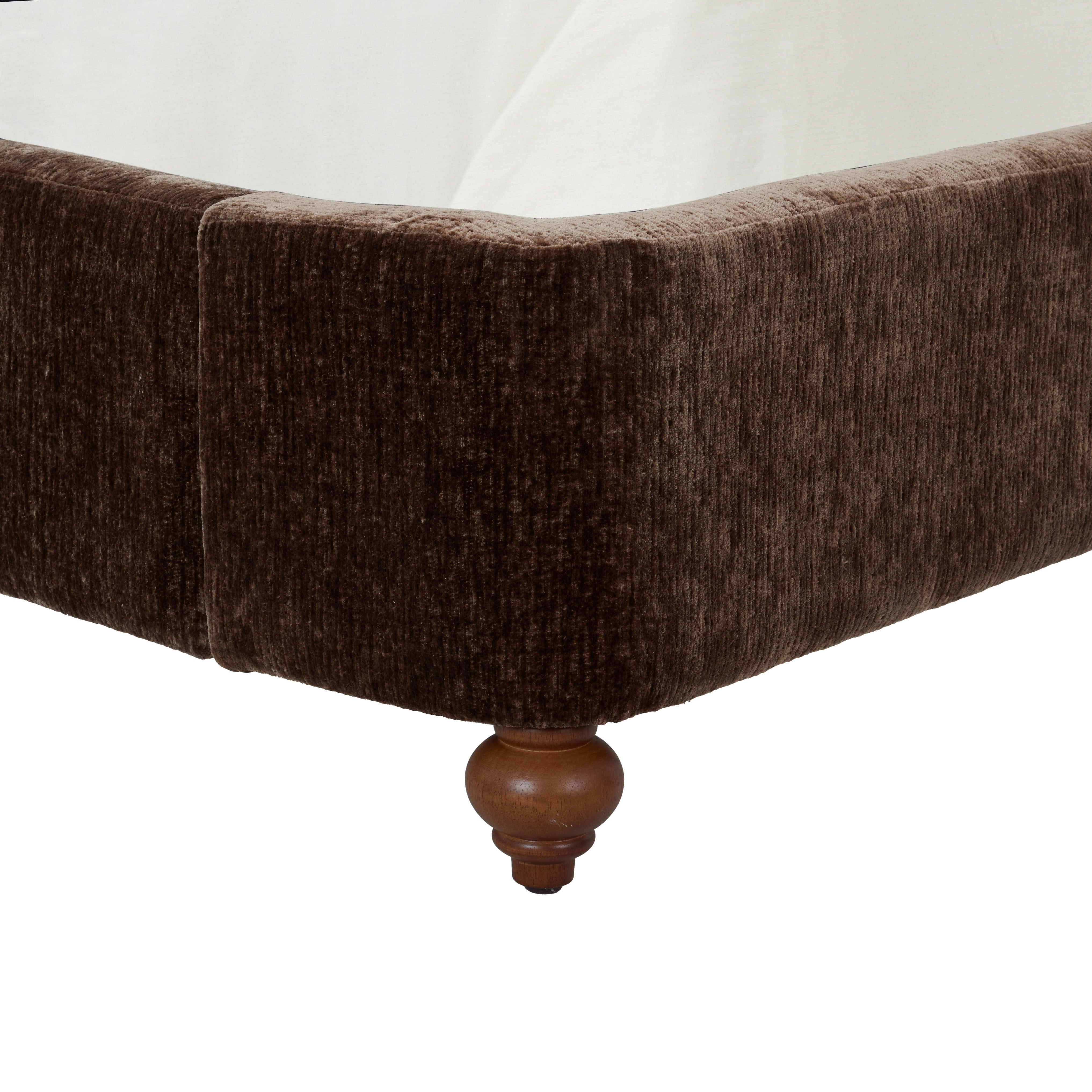 Lakelyn Chenille Wingback Bed – BROWN / WALNUT