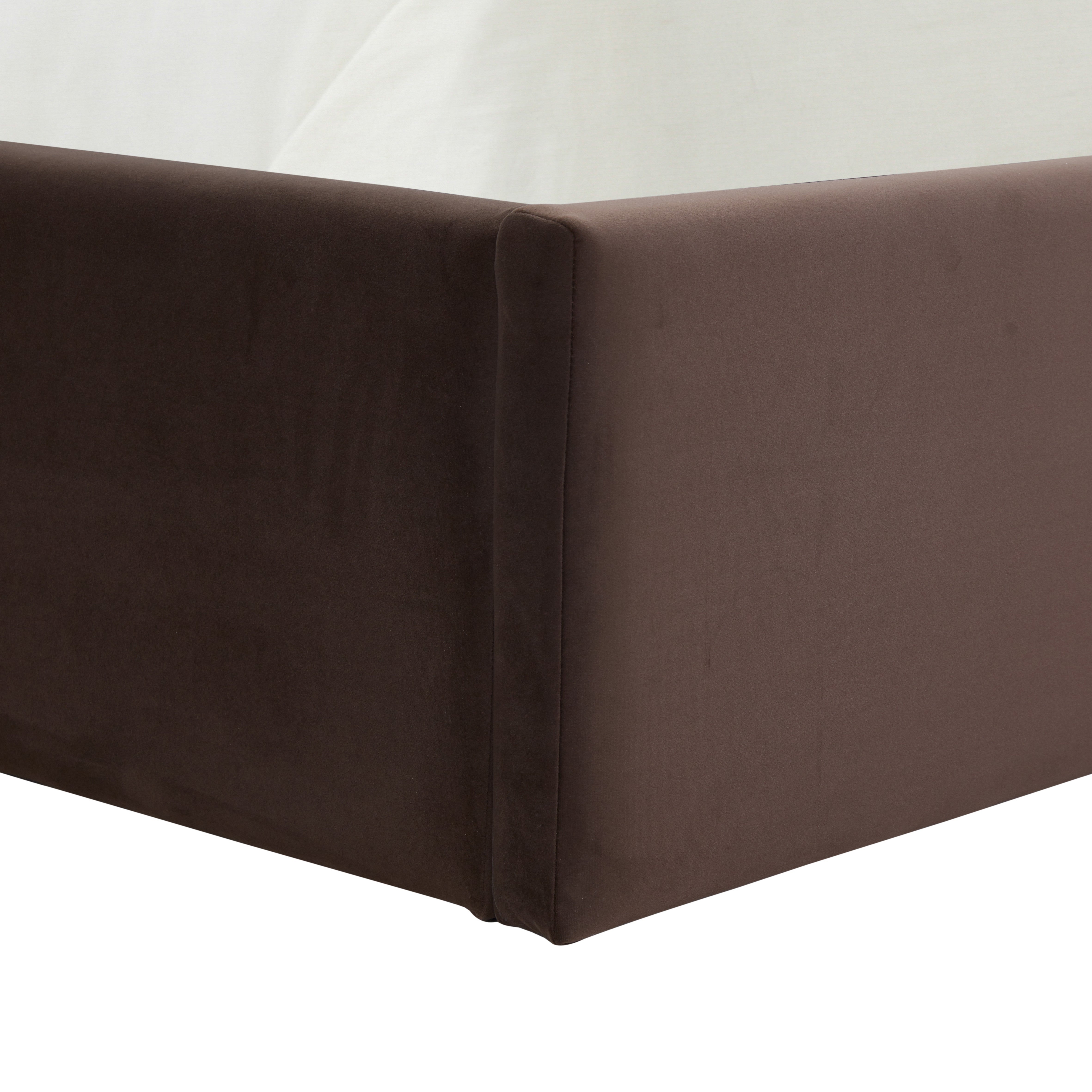 Bellabrynne Scalloped Bed – DARK BROWN