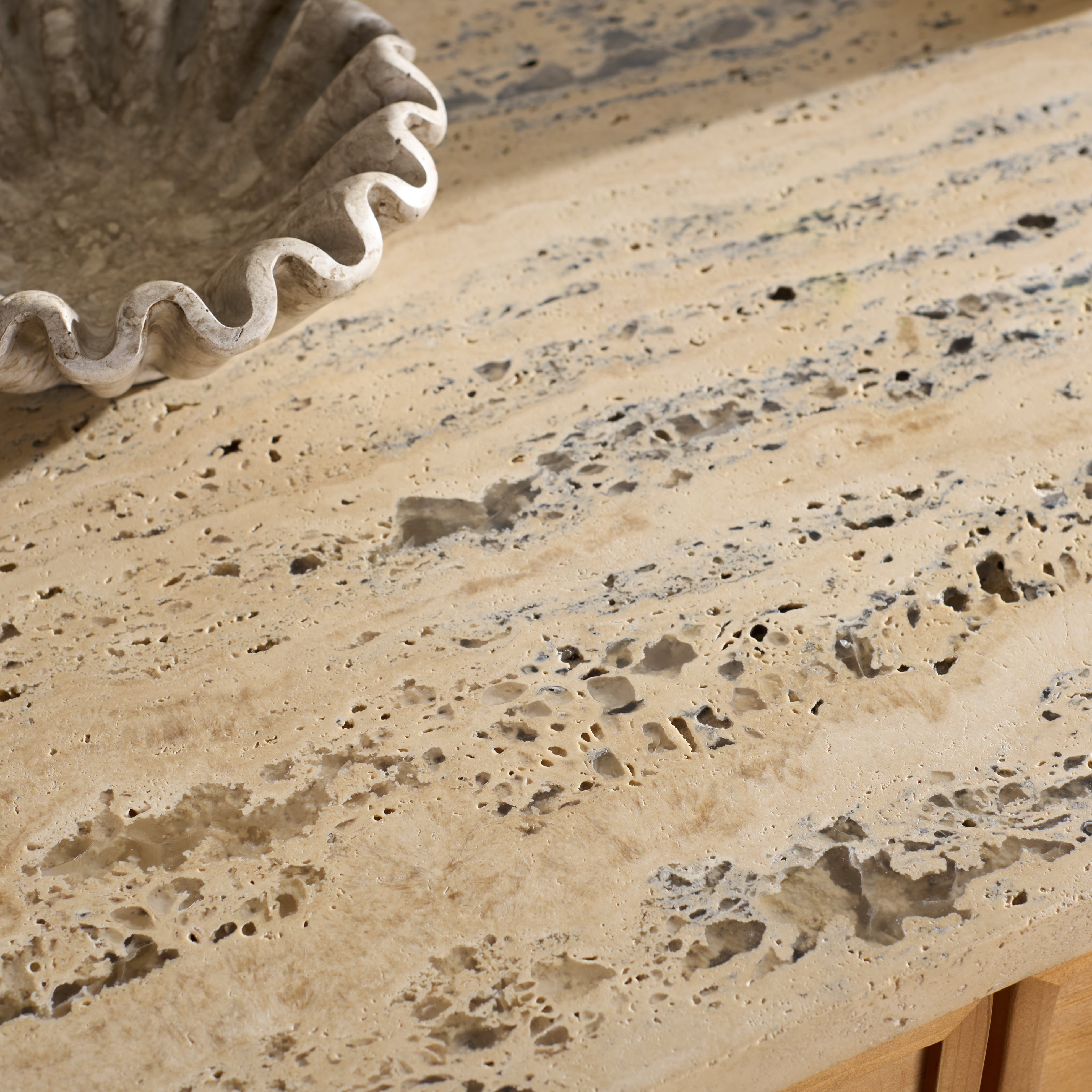 NATURAL / TRAVERTINE