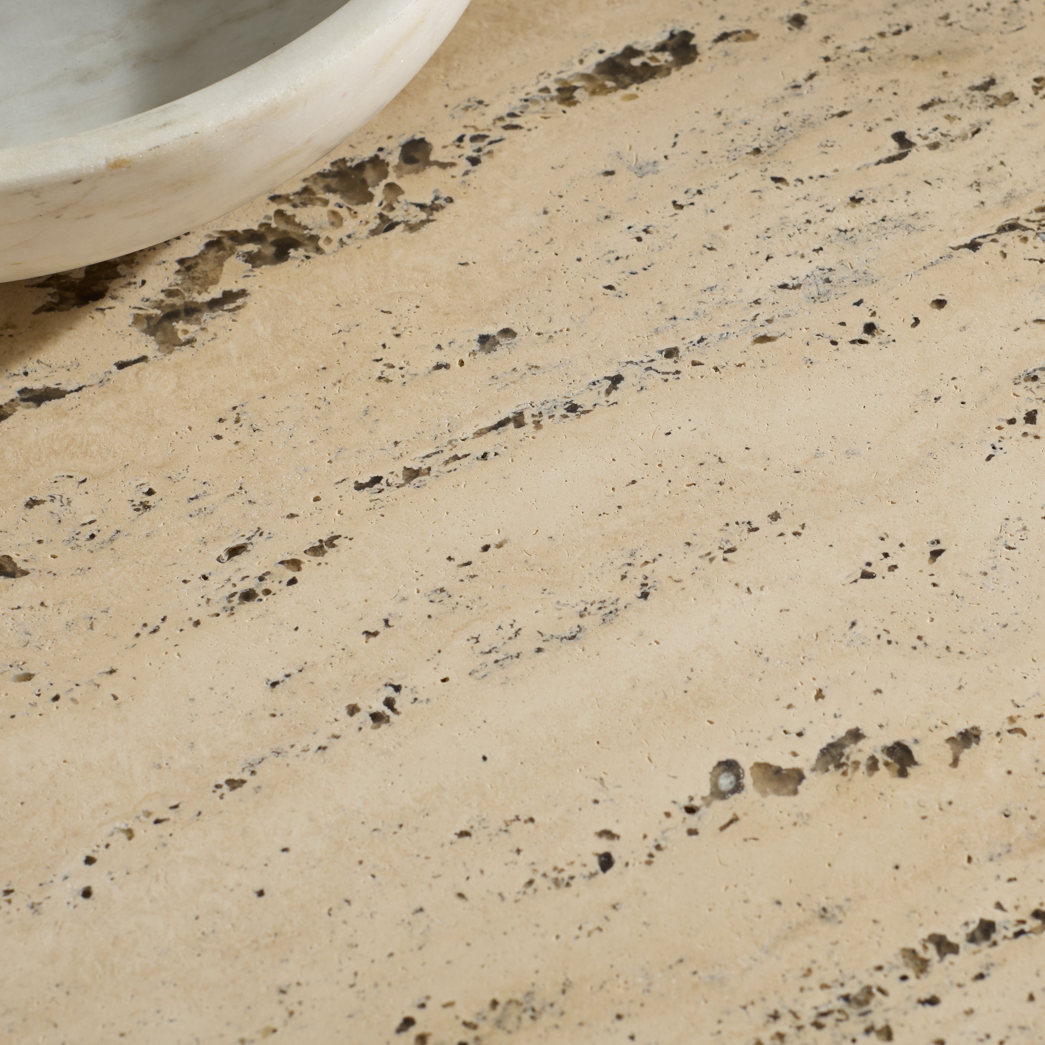 NATURAL / TRAVERTINE