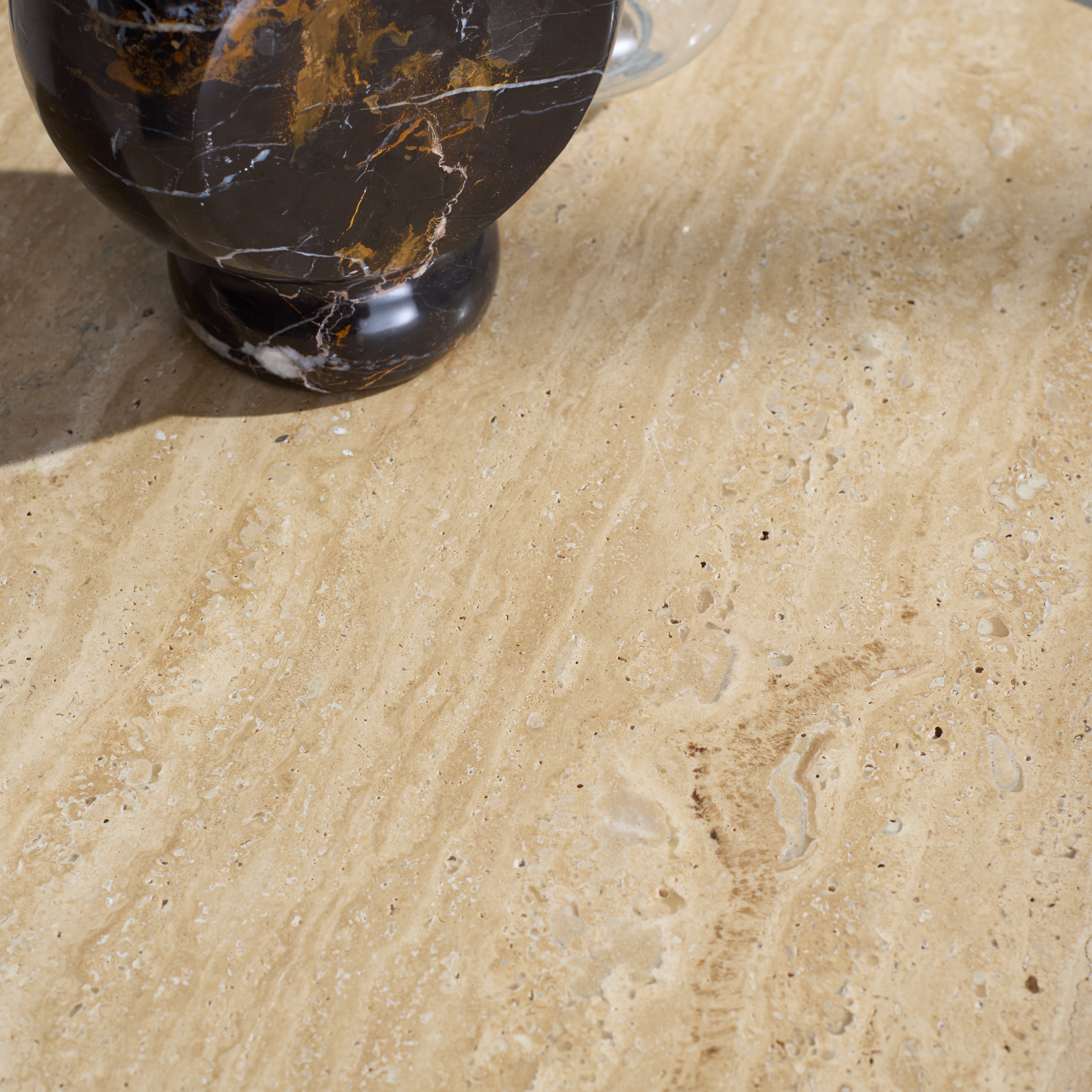 NATURAL / TRAVERTINE