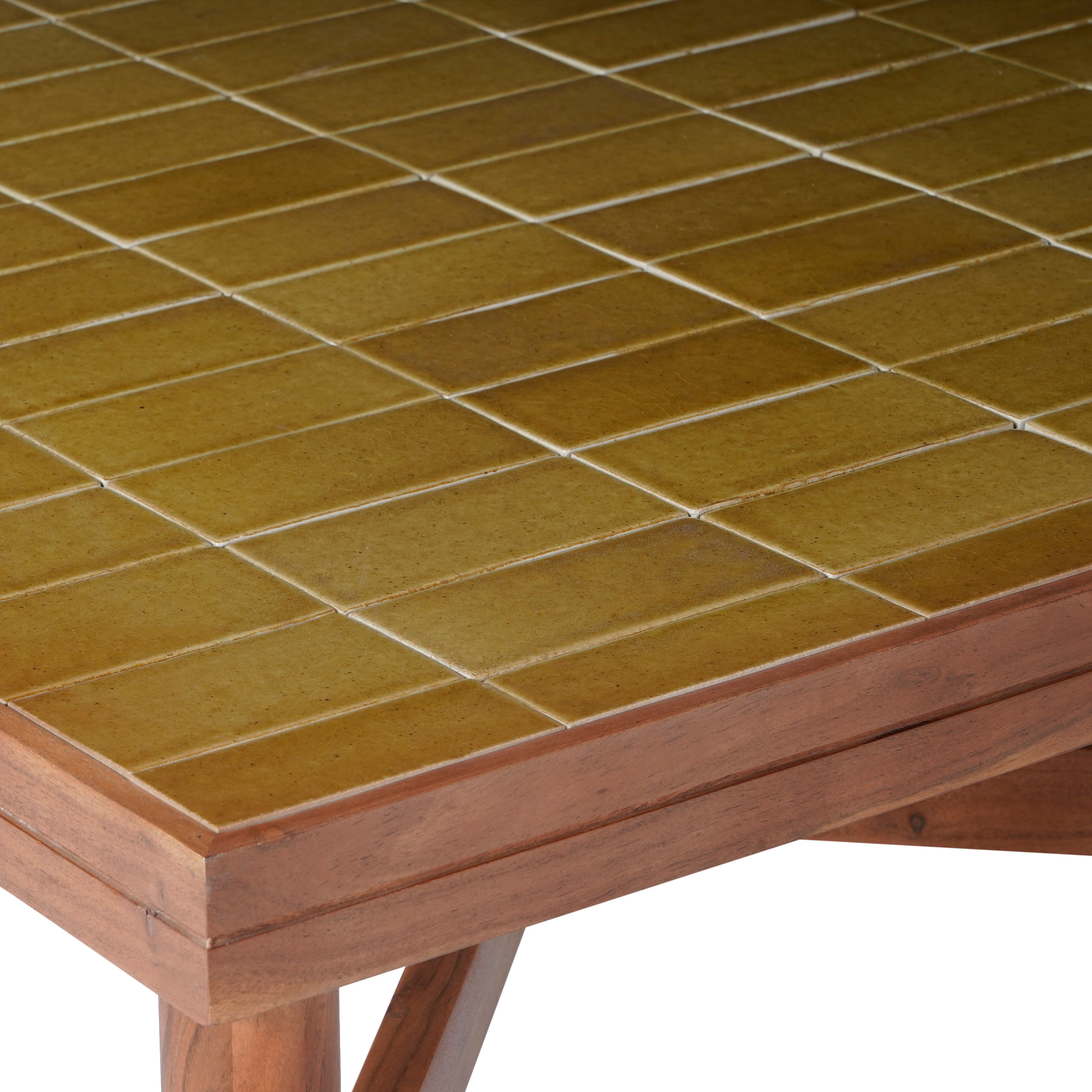 BROWN / WALNUT