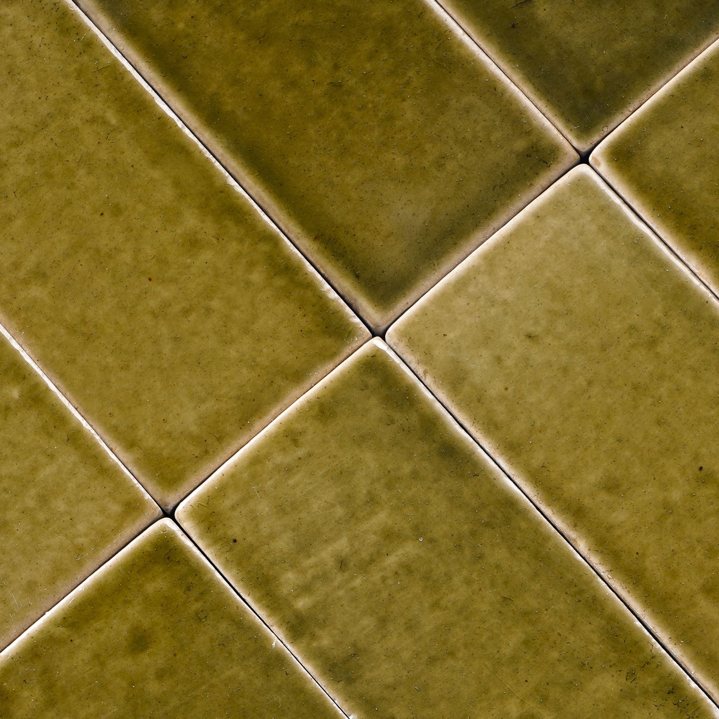 GREEN / WALNUT