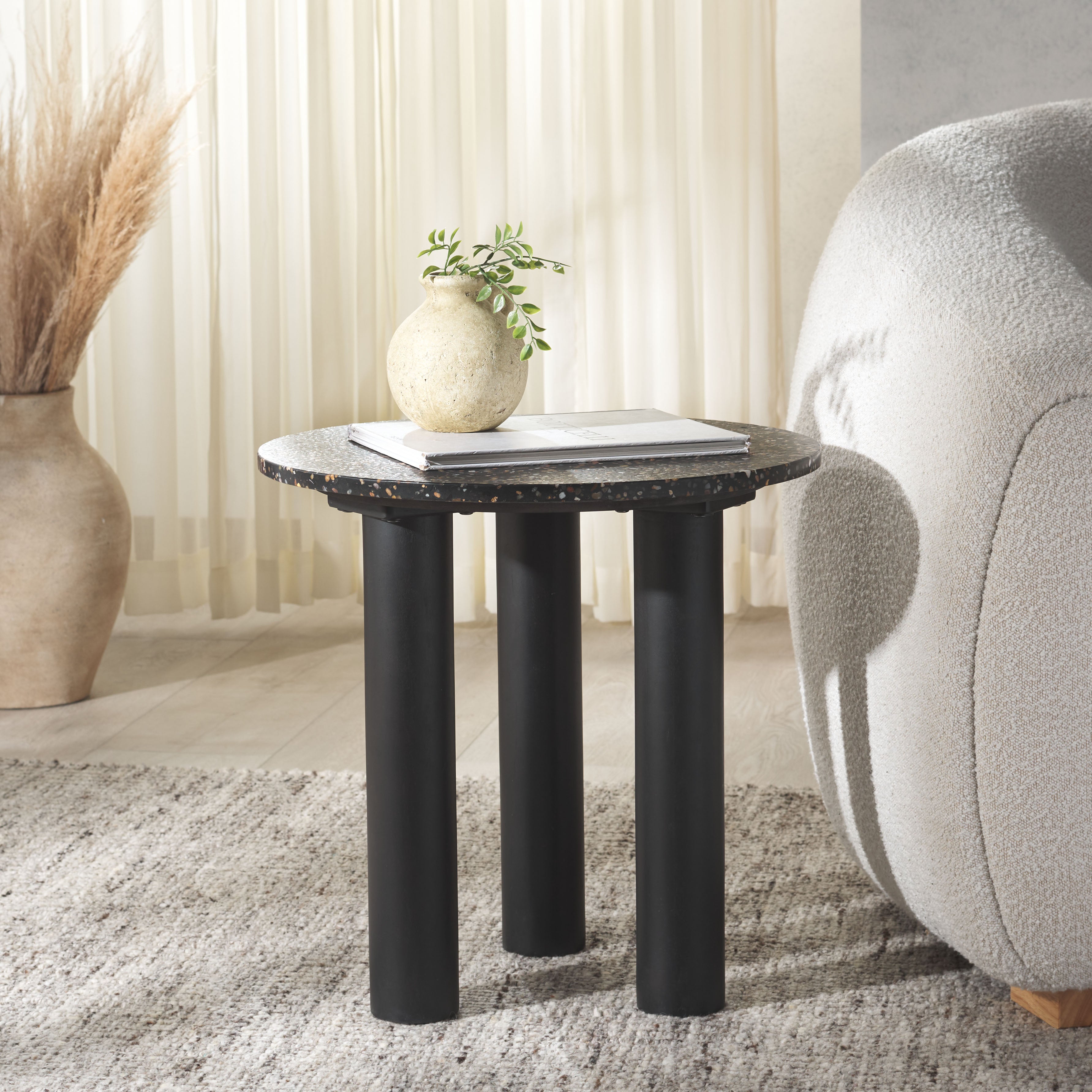 Safavieh Couture Kathalina Round Terrazzo Top Accent Table, SFV6404 - Black