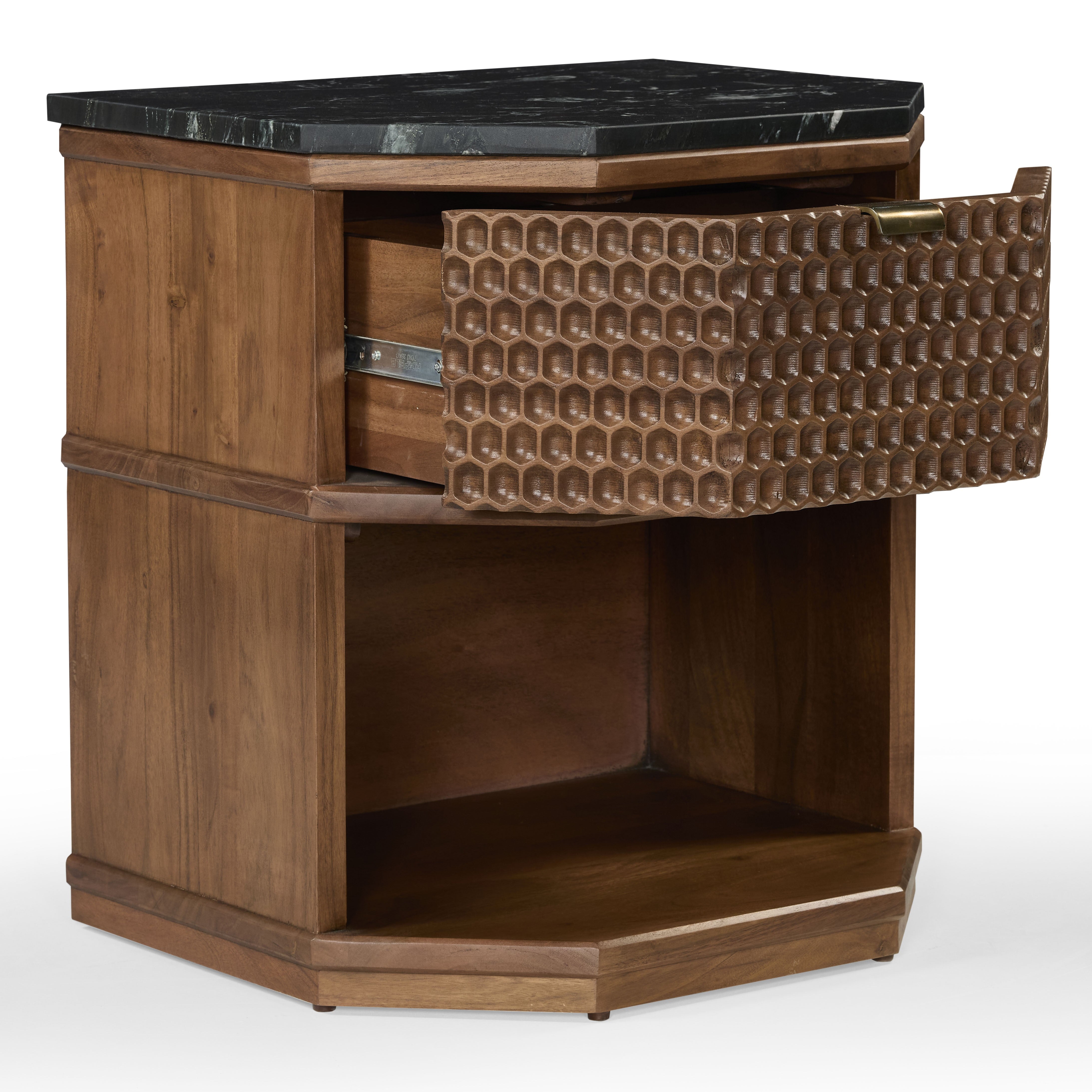 WALNUT / BLACK