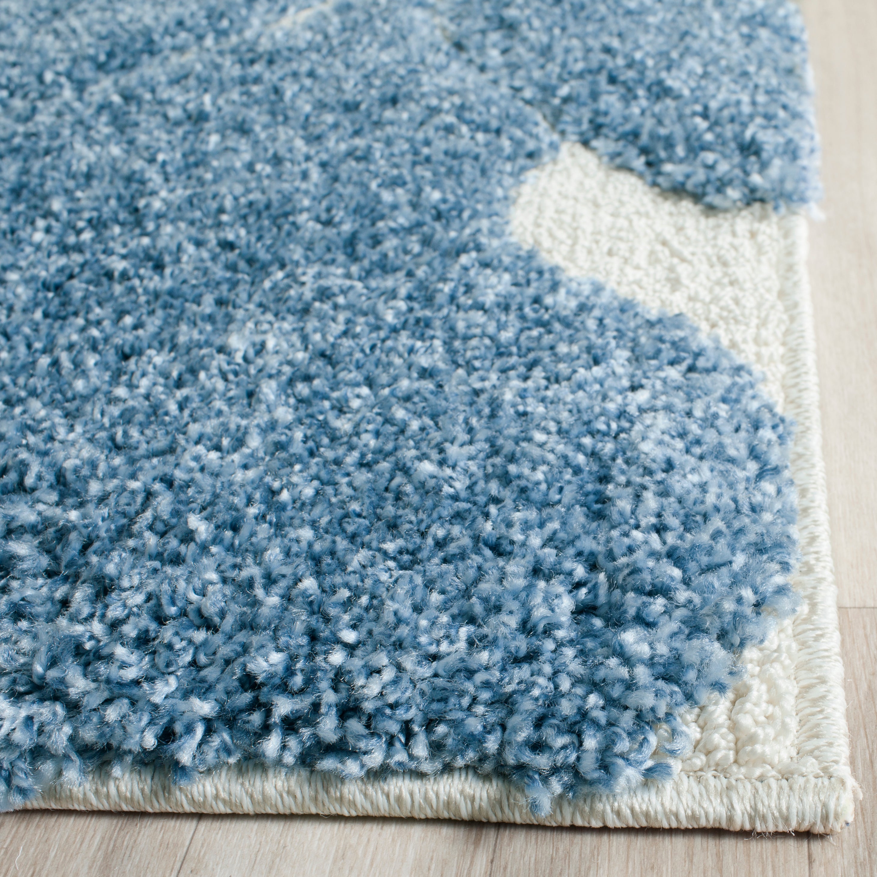 FLORIDA SHAG 455 – LIGHT BLUE / CREAM