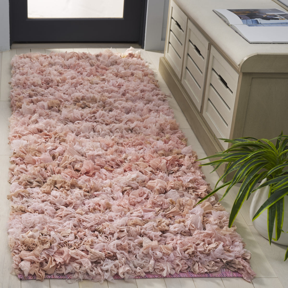 LIGHT PINK