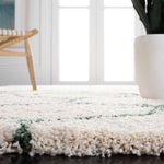 IVORY / GREEN