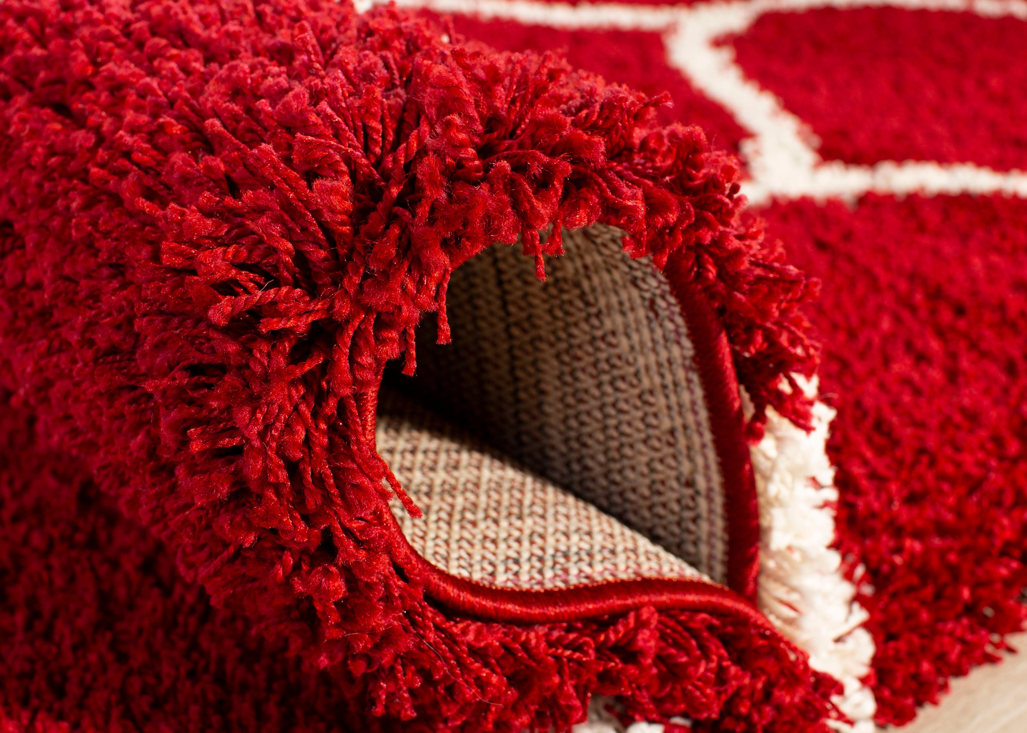 RED / IVORY